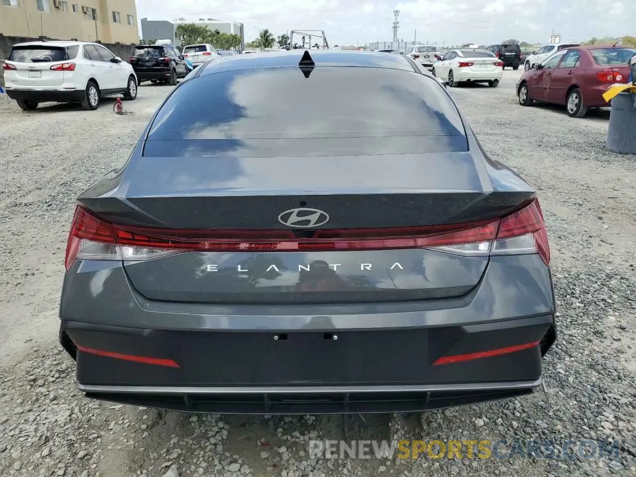 6 Photograph of a damaged car KMHLS4DGXSU877155 HYUNDAI ELANTRA 2025