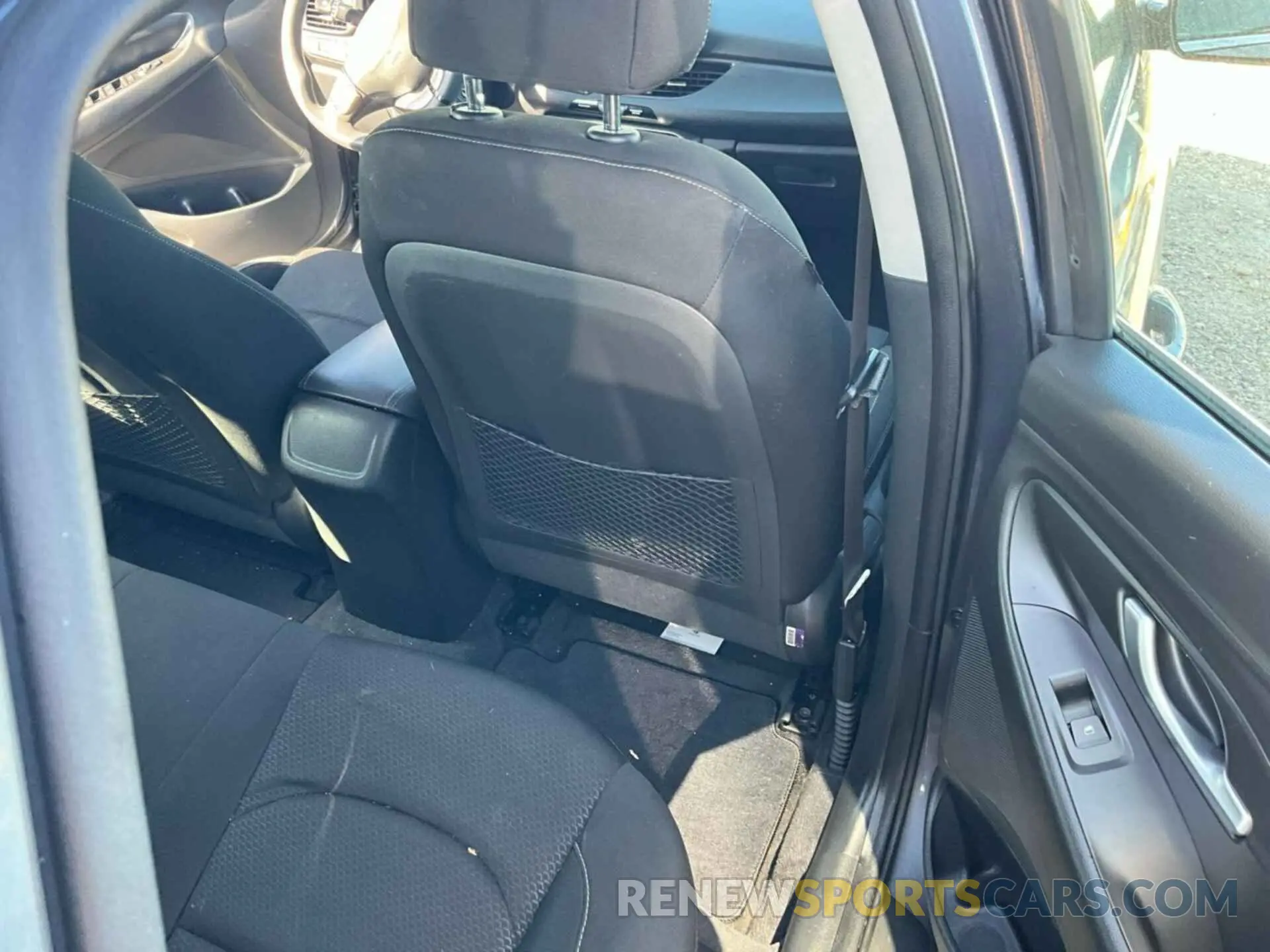 2 Photograph of a damaged car KMHH35LE2KU104138 HYUNDAI ELANTRA GT 2019