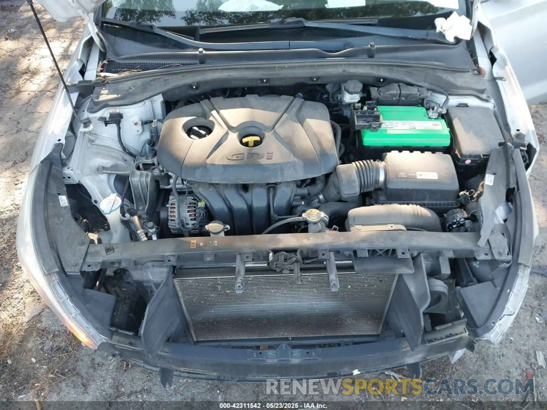 10 Photograph of a damaged car KMHH35LE3KU095045 HYUNDAI ELANTRA GT 2019
