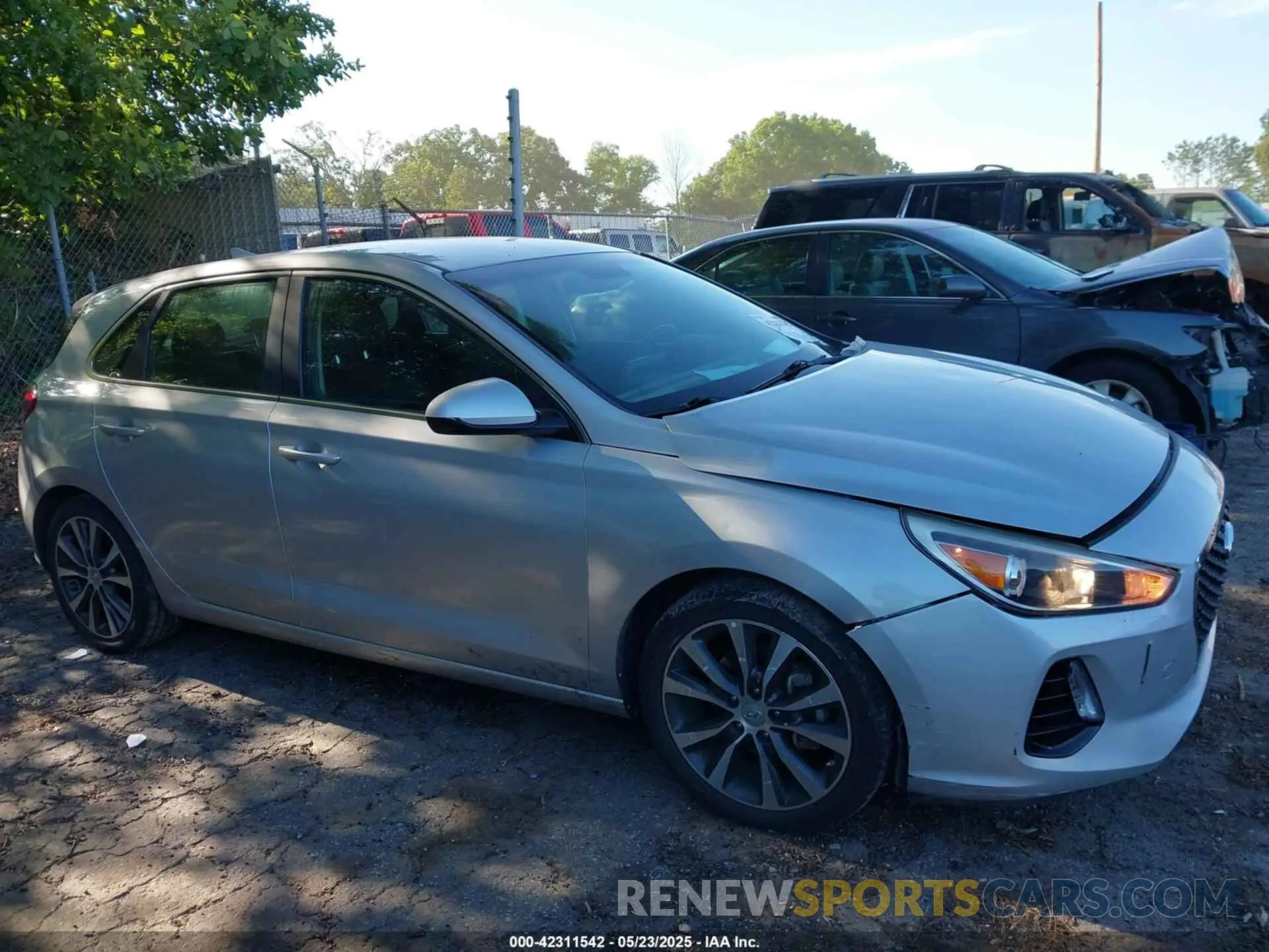 13 Photograph of a damaged car KMHH35LE3KU095045 HYUNDAI ELANTRA GT 2019
