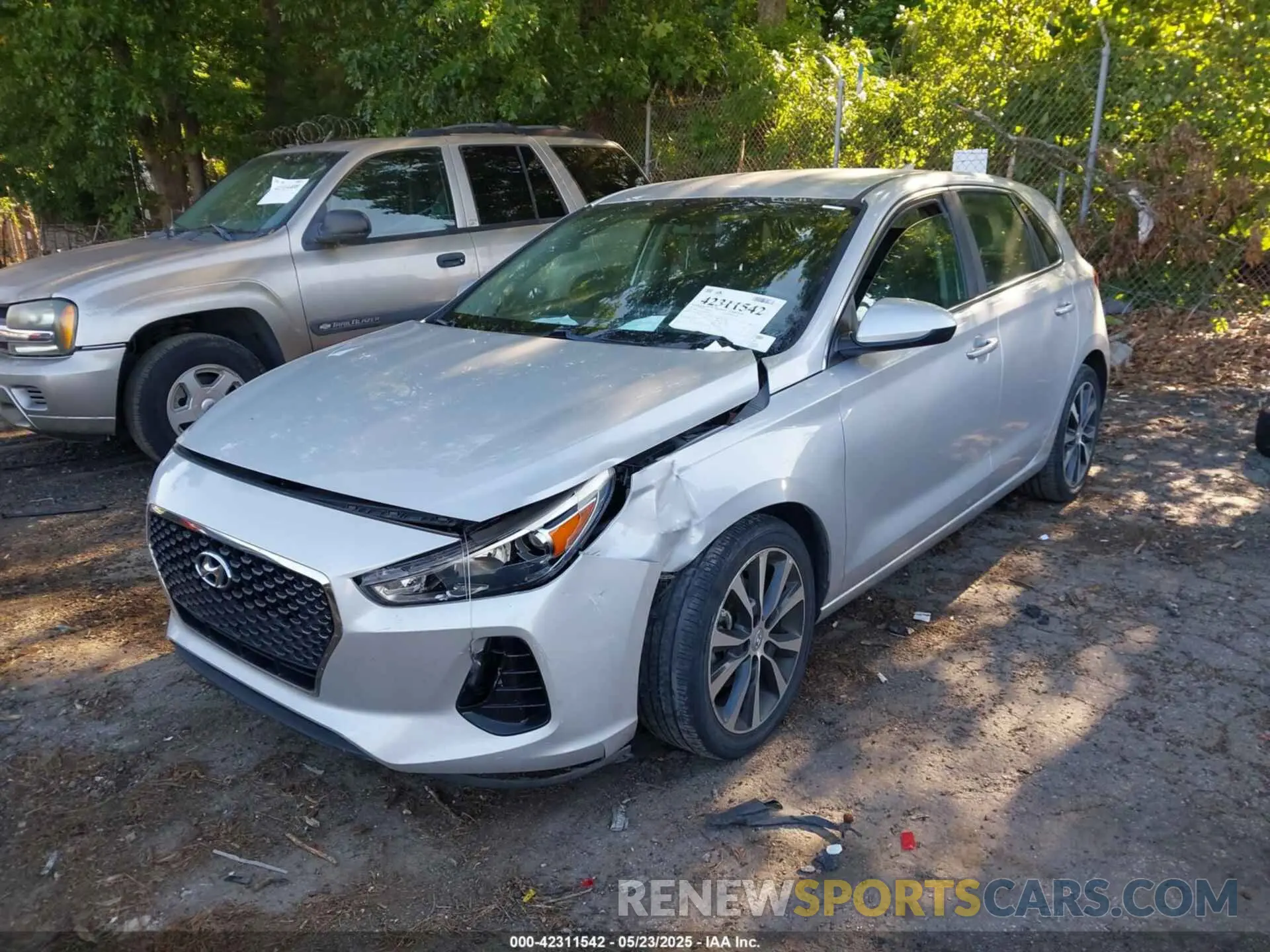 2 Photograph of a damaged car KMHH35LE3KU095045 HYUNDAI ELANTRA GT 2019