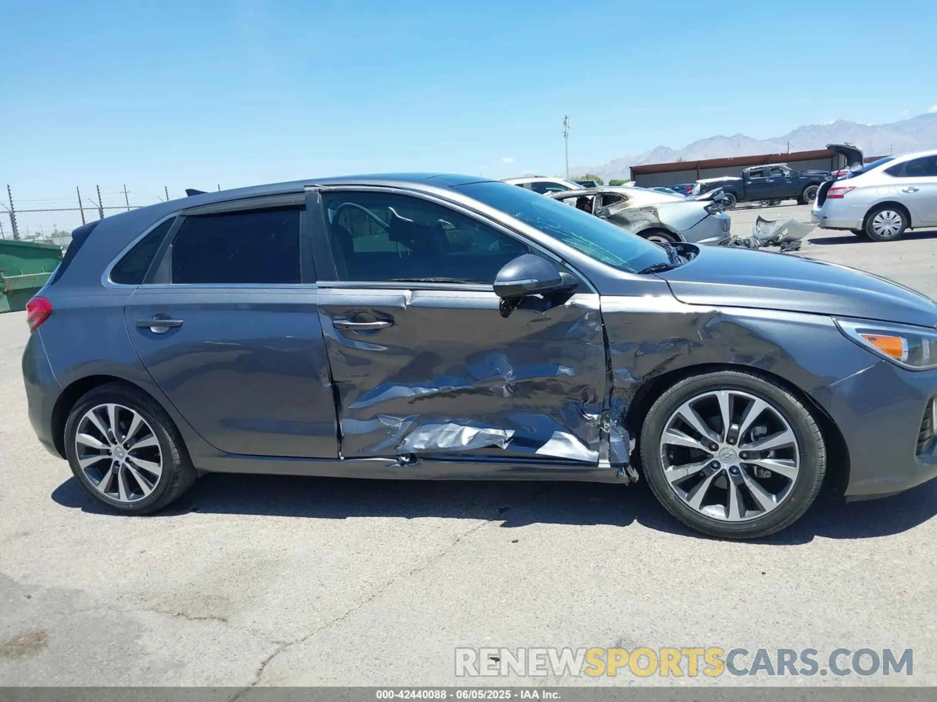 13 Photograph of a damaged car KMHH35LE6KU109519 HYUNDAI ELANTRA GT 2019