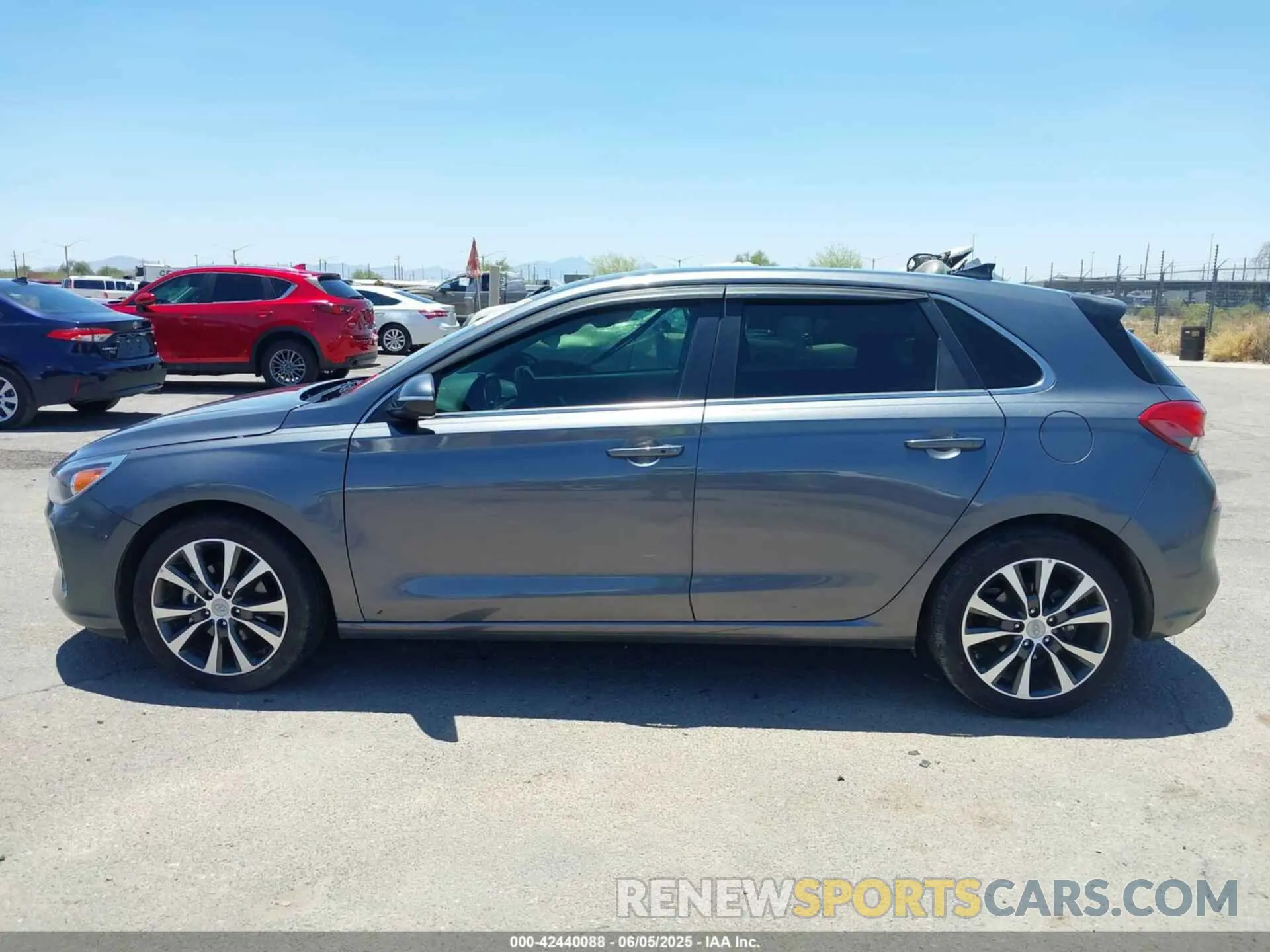14 Photograph of a damaged car KMHH35LE6KU109519 HYUNDAI ELANTRA GT 2019