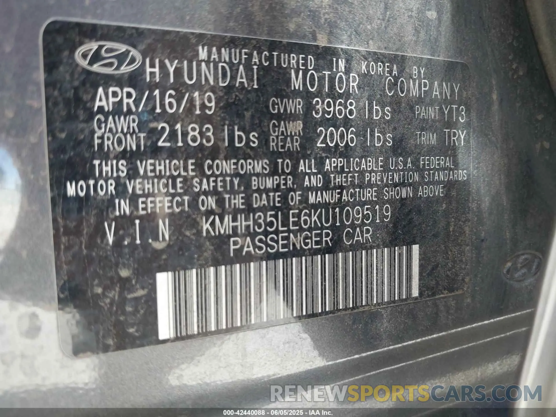 9 Photograph of a damaged car KMHH35LE6KU109519 HYUNDAI ELANTRA GT 2019