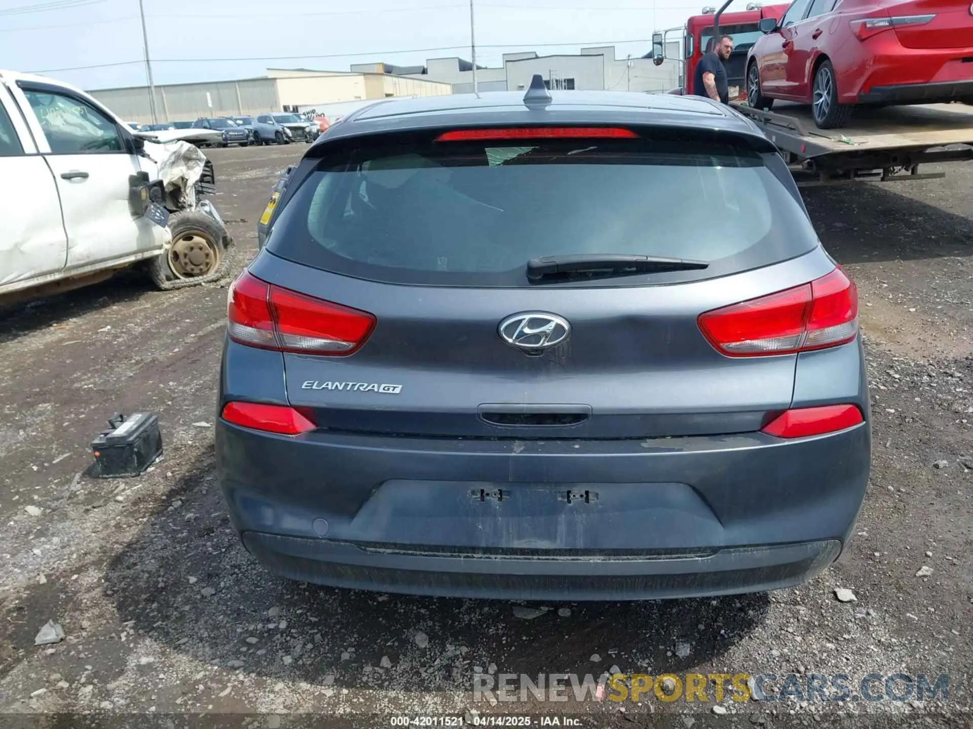 16 Photograph of a damaged car KMHH35LE8KU093503 HYUNDAI ELANTRA GT 2019