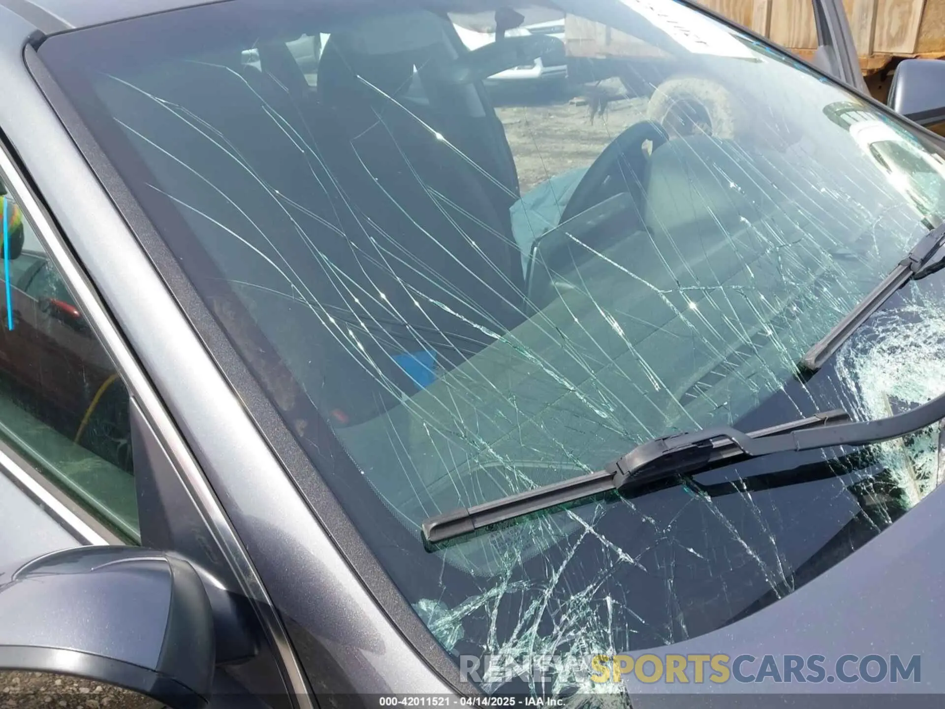 18 Photograph of a damaged car KMHH35LE8KU093503 HYUNDAI ELANTRA GT 2019