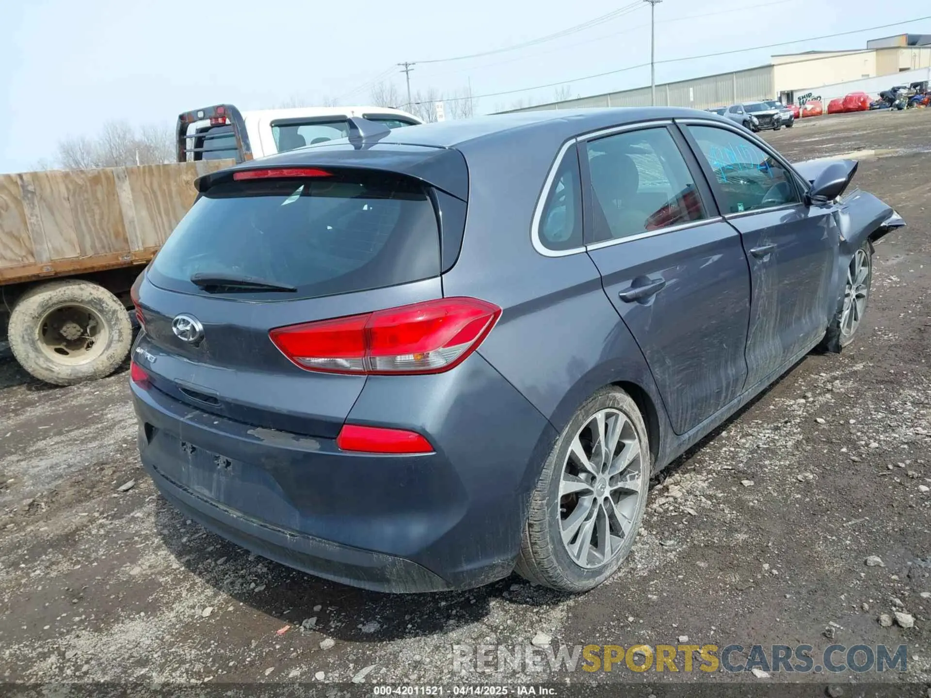 4 Photograph of a damaged car KMHH35LE8KU093503 HYUNDAI ELANTRA GT 2019