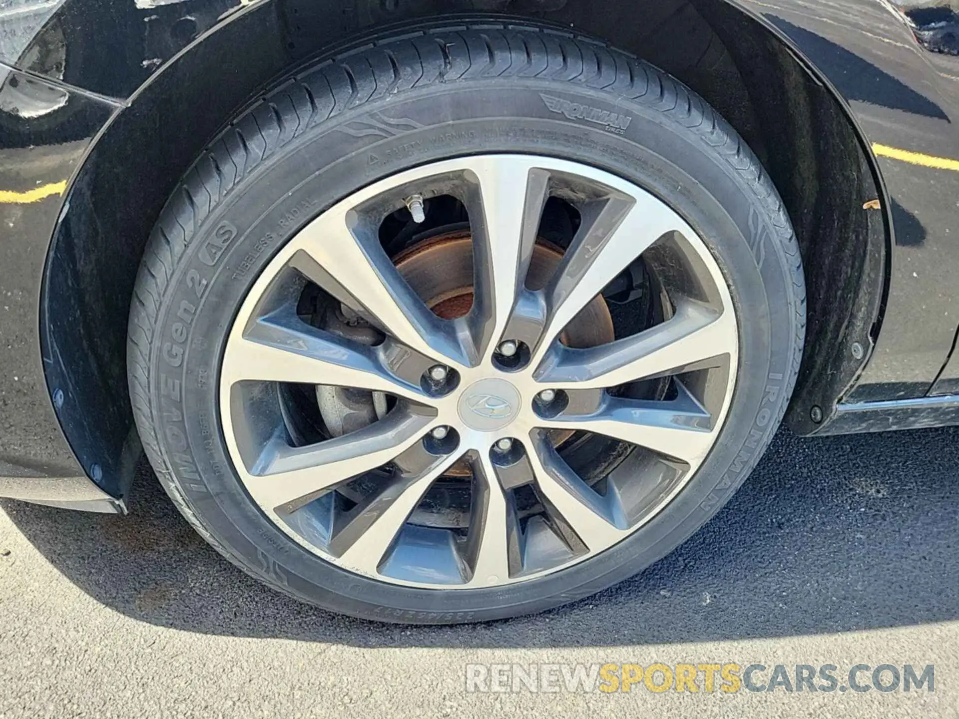 14 Photograph of a damaged car KMHH35LE9KU104055 HYUNDAI ELANTRA GT 2019