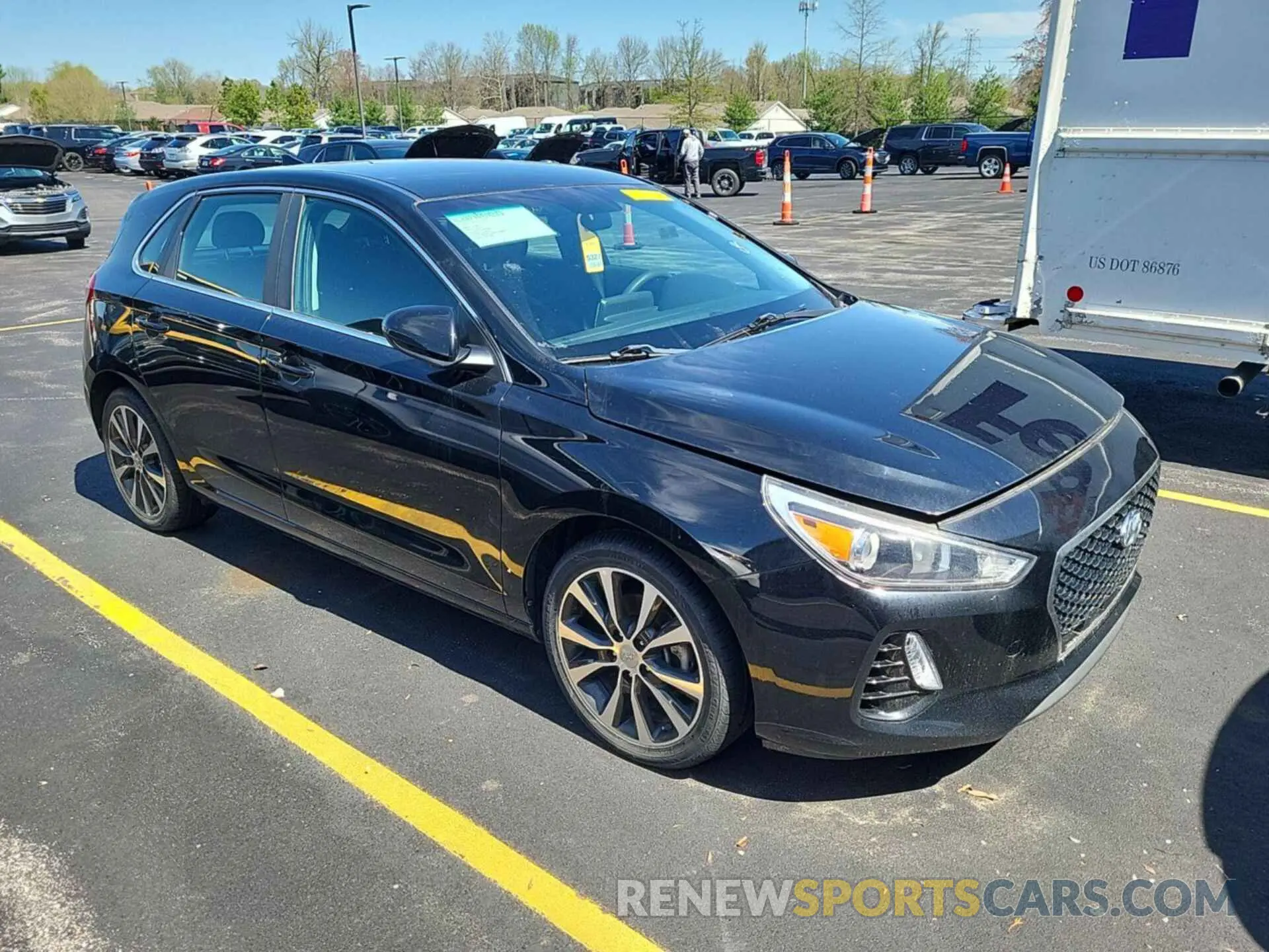 28 Photograph of a damaged car KMHH35LE9KU104055 HYUNDAI ELANTRA GT 2019