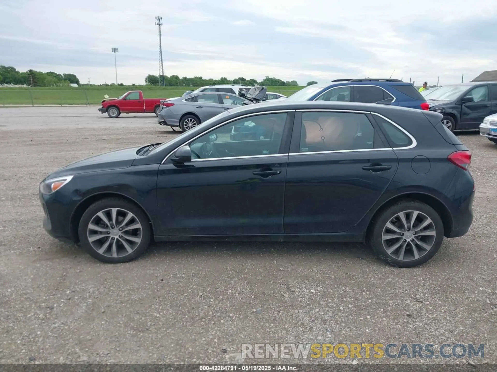 14 Photograph of a damaged car KMHH35LE9KU109353 HYUNDAI ELANTRA GT 2019
