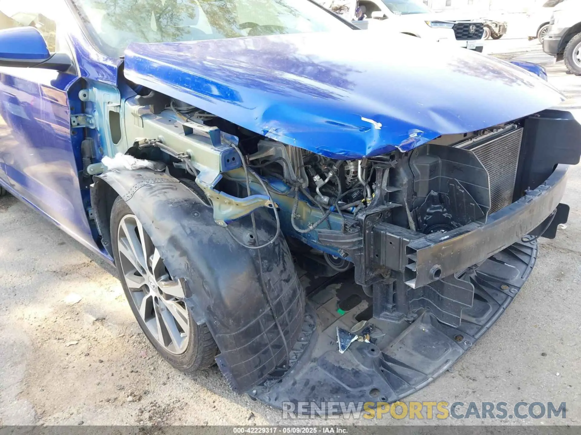 18 Photograph of a damaged car KMHH35LEXKU118532 HYUNDAI ELANTRA GT 2019