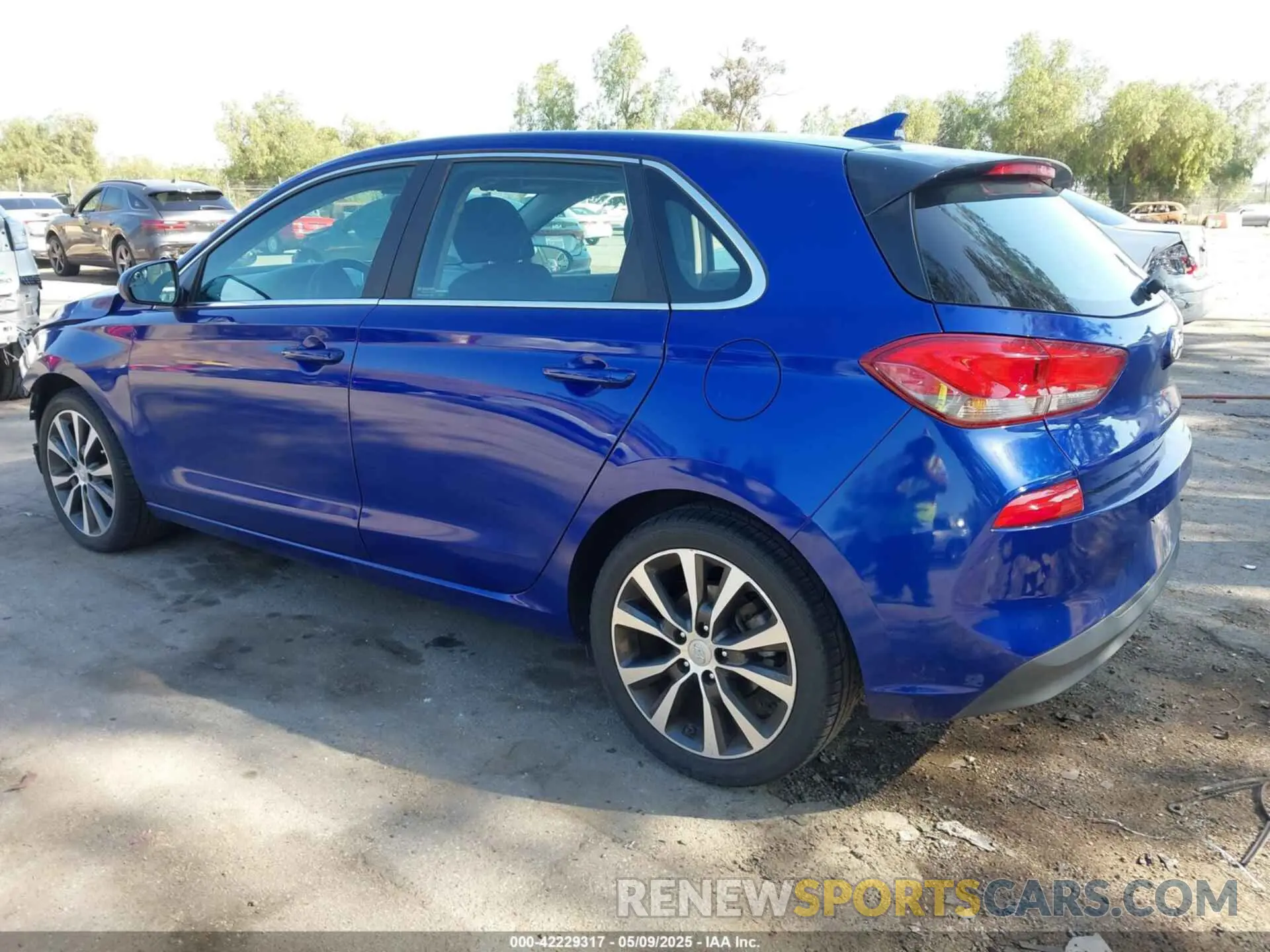 3 Photograph of a damaged car KMHH35LEXKU118532 HYUNDAI ELANTRA GT 2019