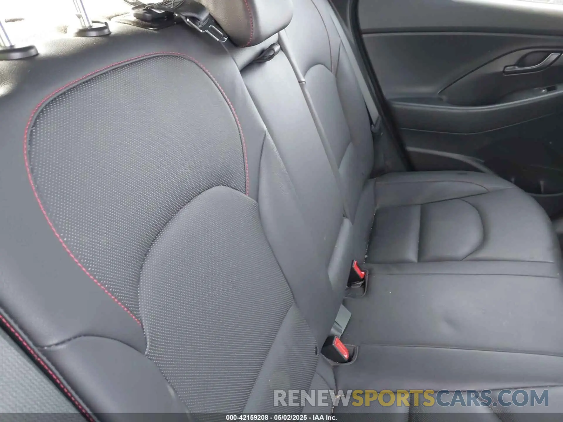 8 Photograph of a damaged car KMHH55LC2KU106433 HYUNDAI ELANTRA GT 2019