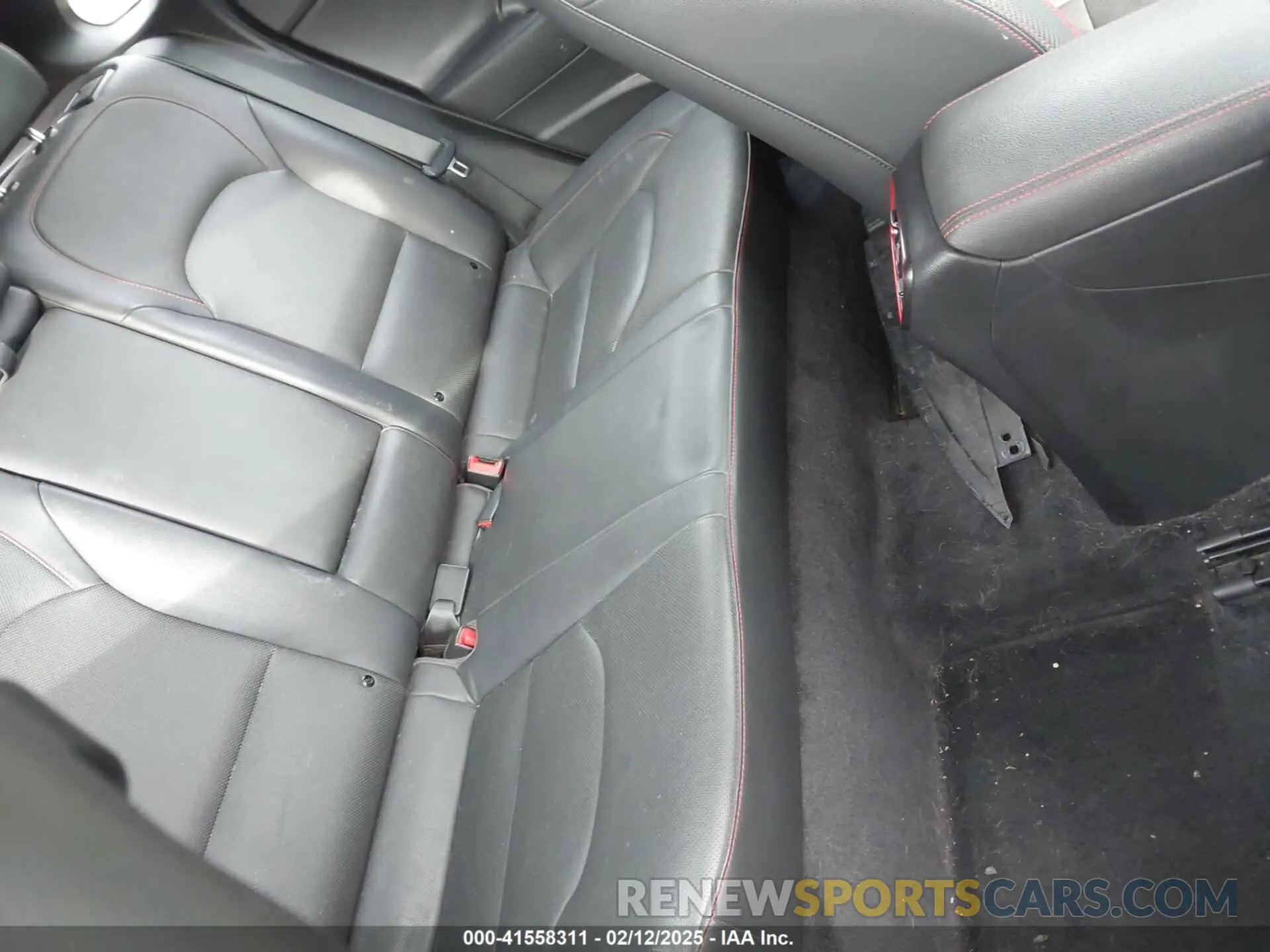 8 Photograph of a damaged car KMHH55LC4KU106319 HYUNDAI ELANTRA GT 2019