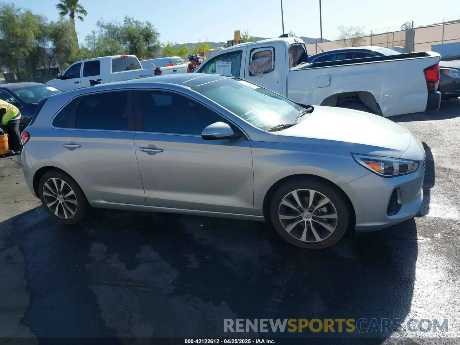 13 Photograph of a damaged car KMHH35LE2LU123905 HYUNDAI ELANTRA GT 2020