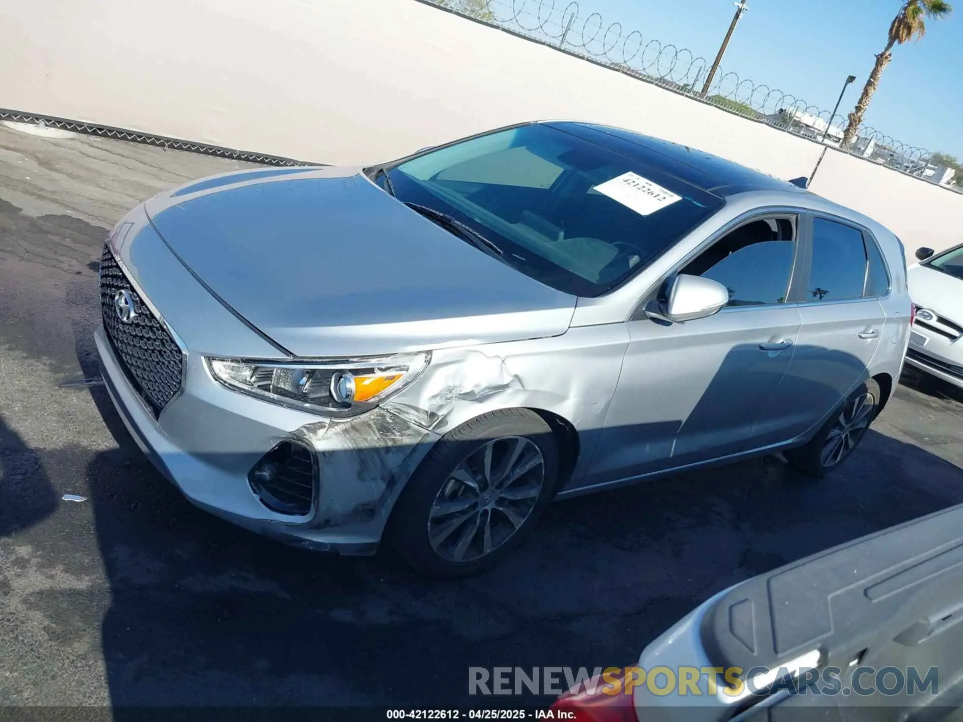 14 Photograph of a damaged car KMHH35LE2LU123905 HYUNDAI ELANTRA GT 2020
