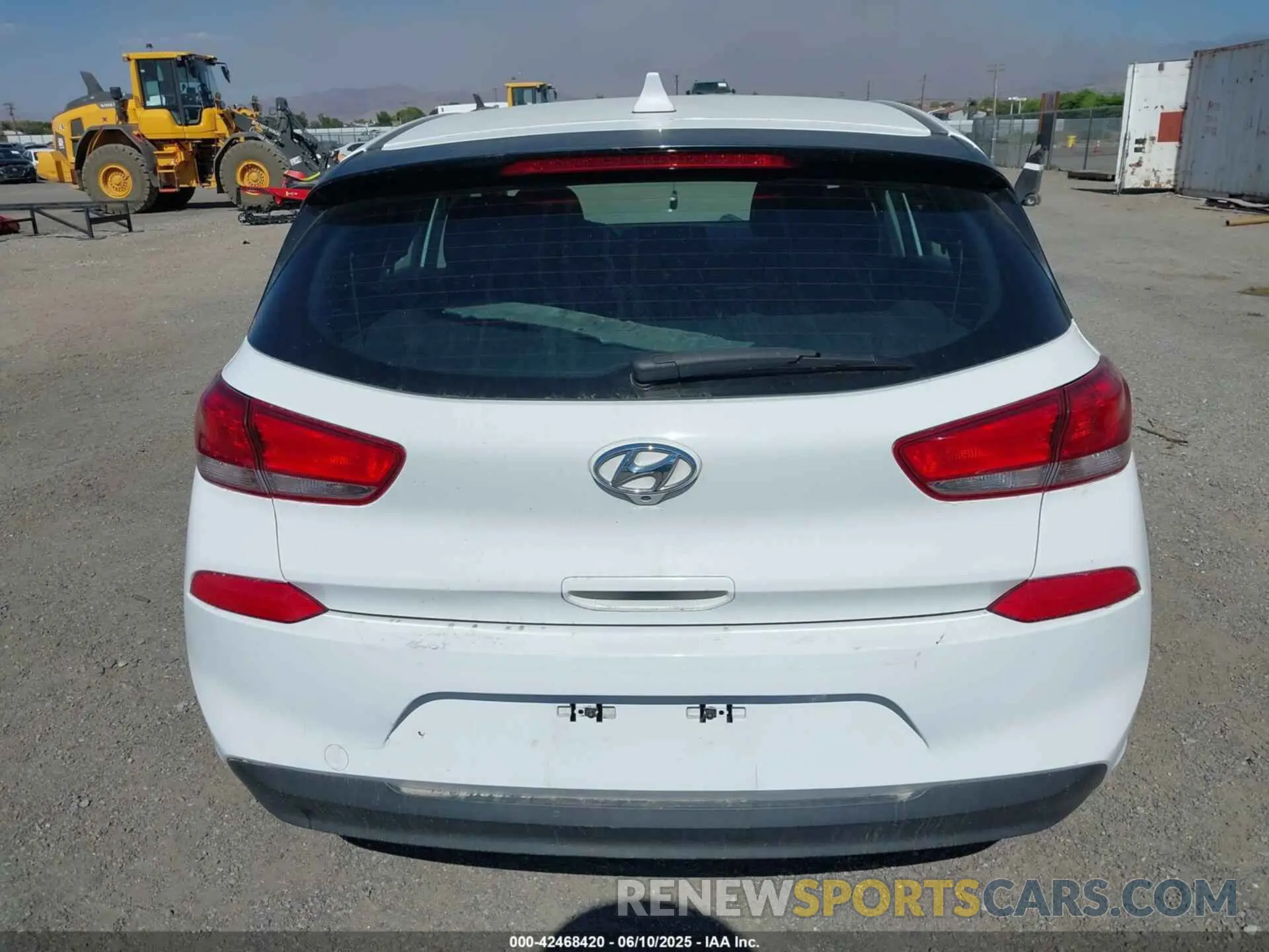 16 Photograph of a damaged car KMHH35LE4LU146134 HYUNDAI ELANTRA GT 2020