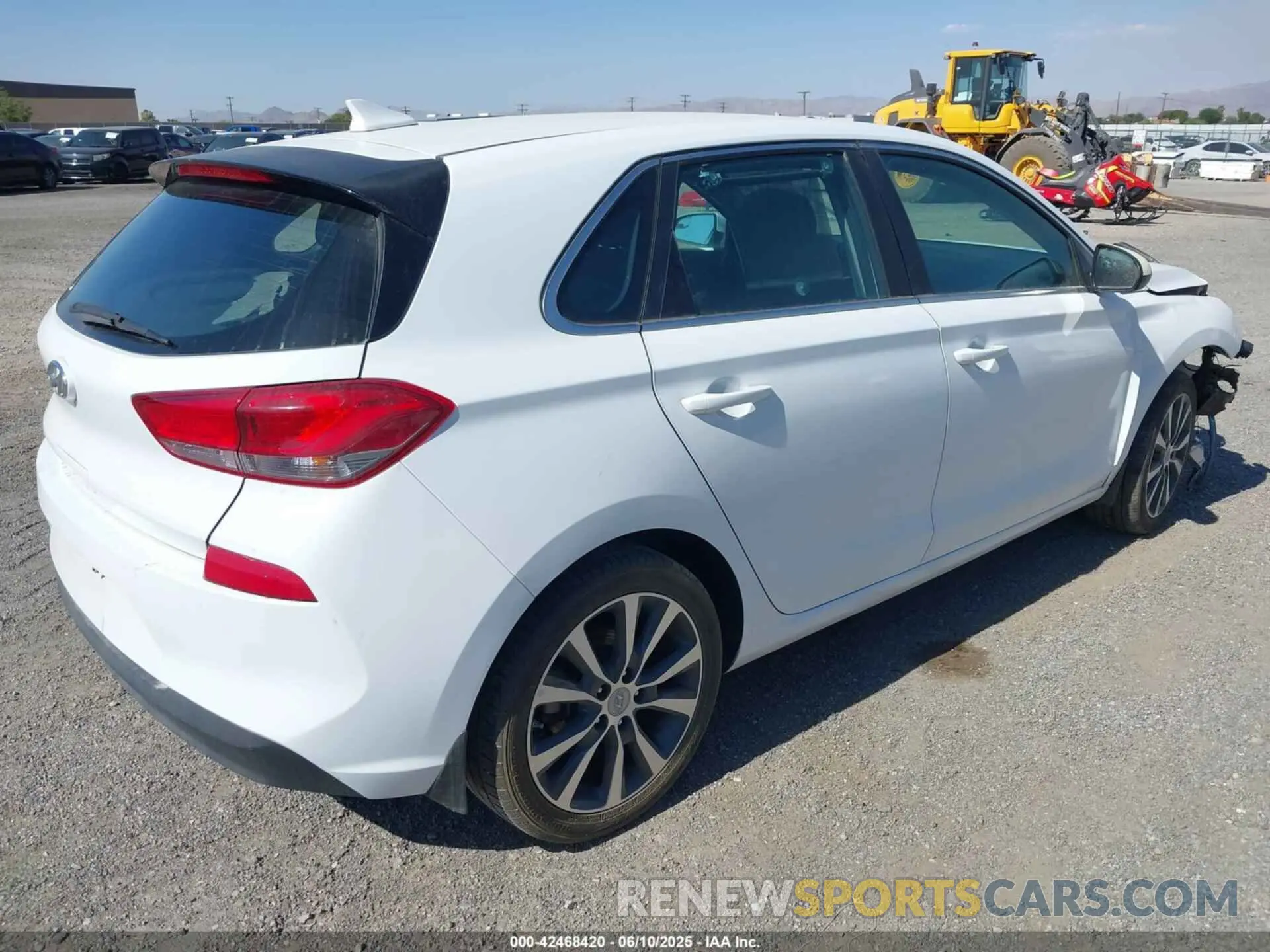 4 Photograph of a damaged car KMHH35LE4LU146134 HYUNDAI ELANTRA GT 2020