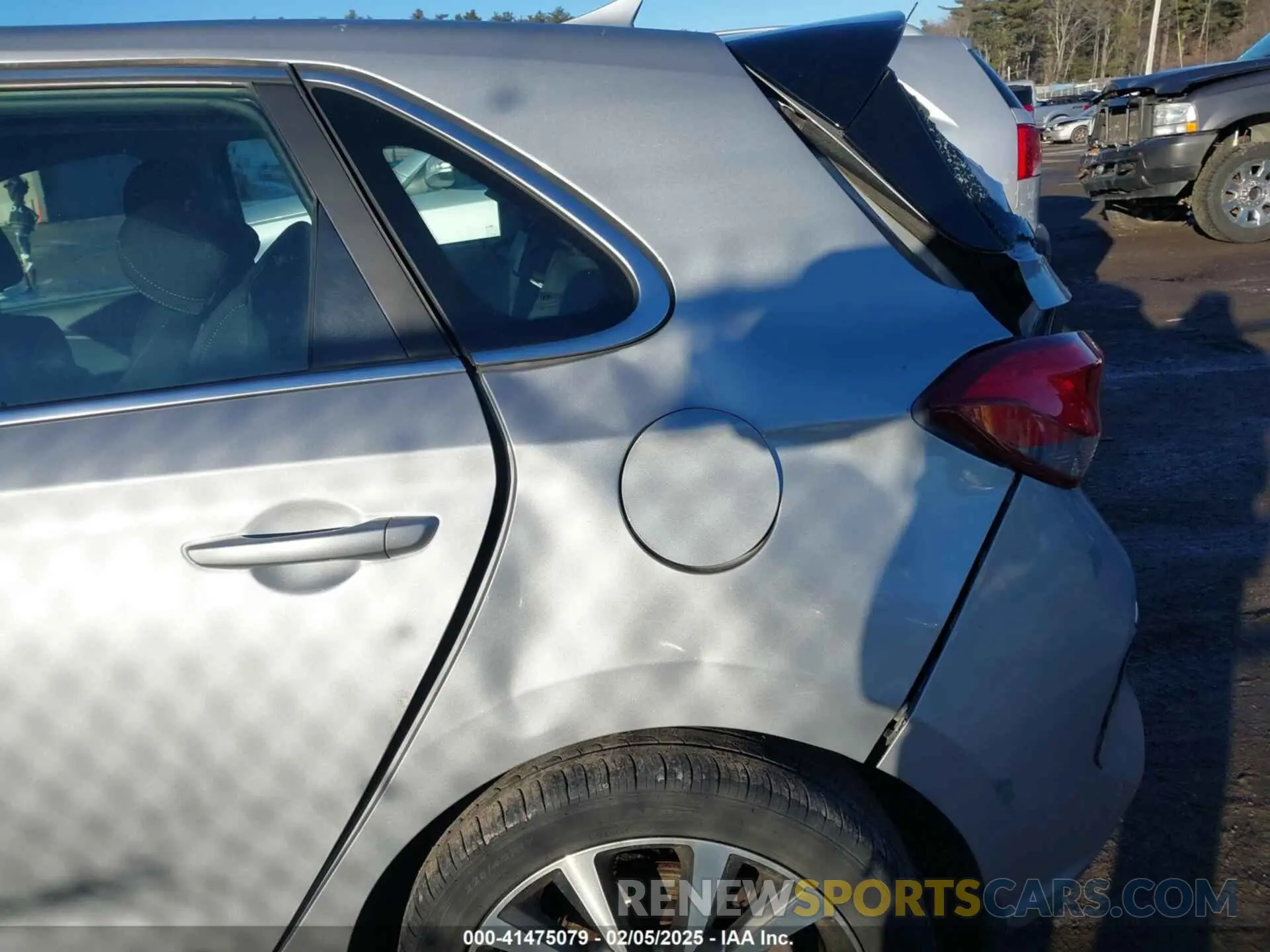 18 Photograph of a damaged car KMHH35LE7LU127402 HYUNDAI ELANTRA GT 2020