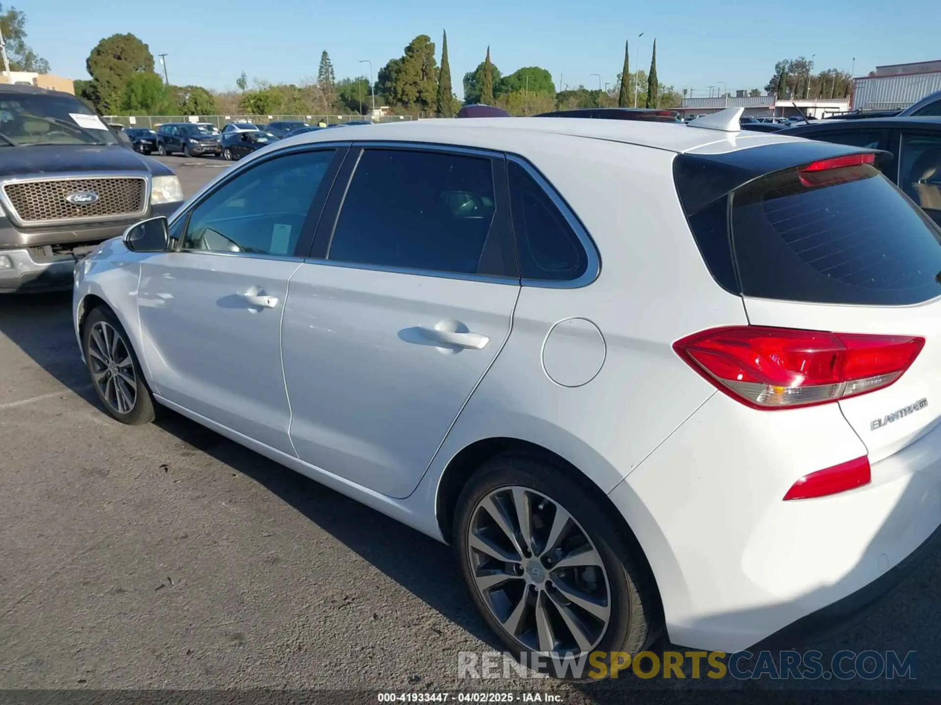 14 Photograph of a damaged car KMHH35LE8LU121513 HYUNDAI ELANTRA GT 2020