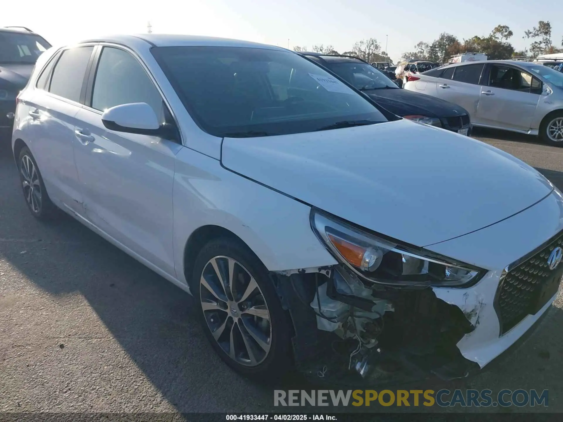6 Photograph of a damaged car KMHH35LE8LU121513 HYUNDAI ELANTRA GT 2020
