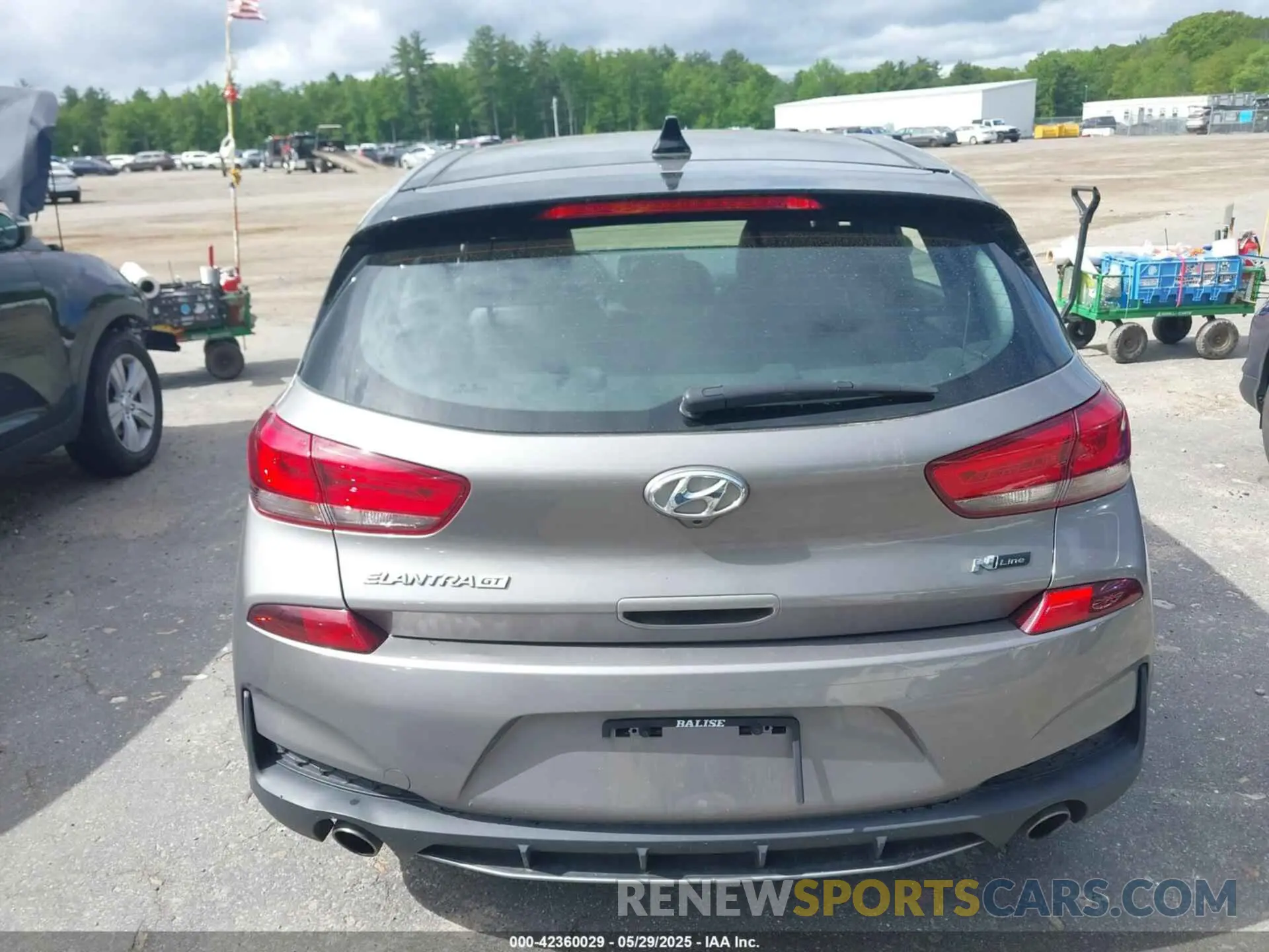 16 Photograph of a damaged car KMHH55LC0LU127377 HYUNDAI ELANTRA GT 2020