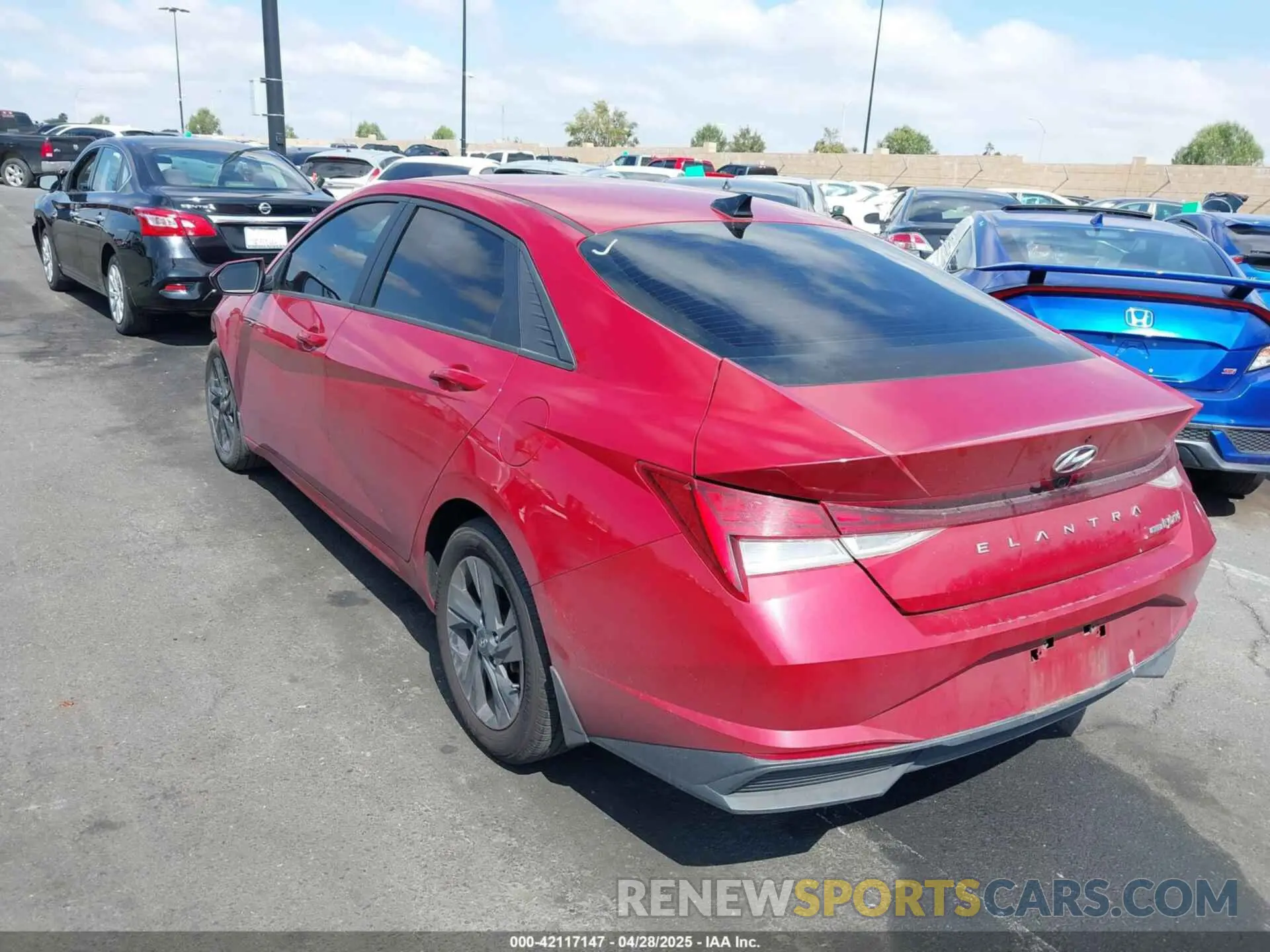 3 Photograph of a damaged car KMHLM4AJ7MU005318 HYUNDAI ELANTRA HYBRID 2021