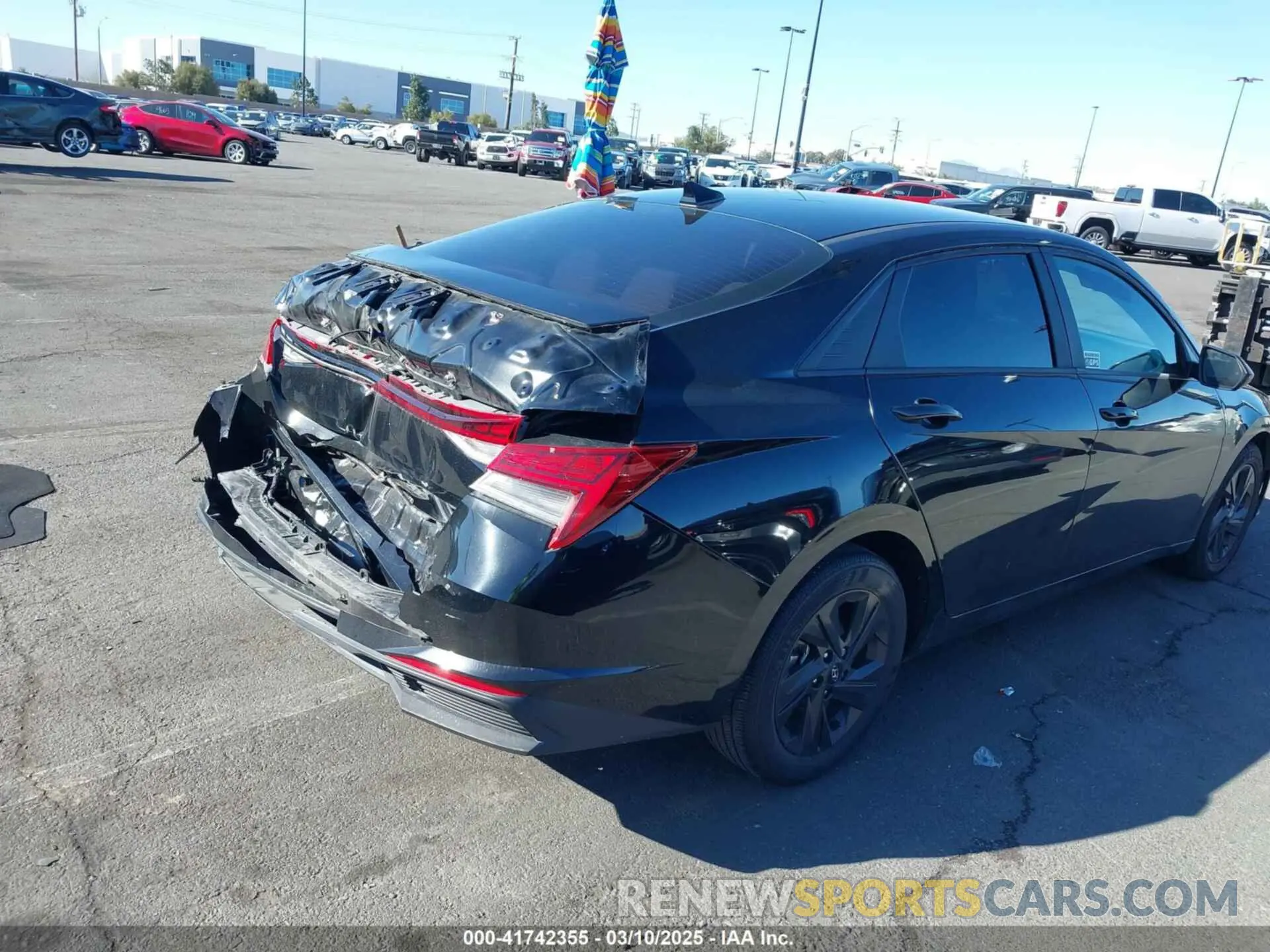 4 Photograph of a damaged car KMHLM4AJ8MU012133 HYUNDAI ELANTRA HYBRID 2021