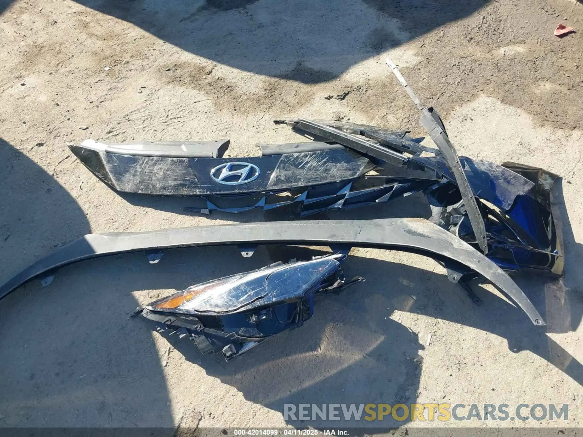 12 Photograph of a damaged car KMHLN4AJ4MU005340 HYUNDAI ELANTRA HYBRID 2021