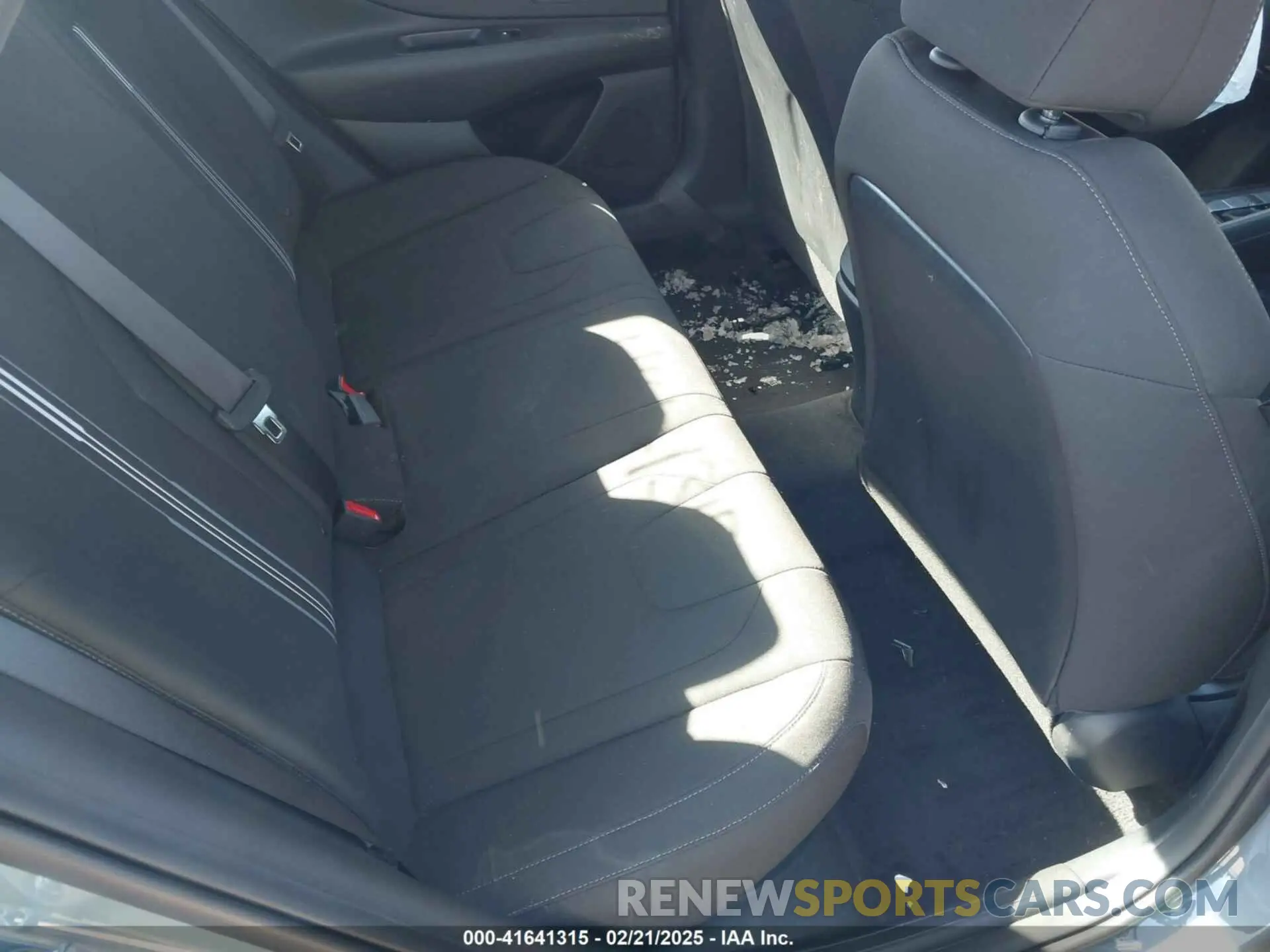 8 Photograph of a damaged car KMHLM4AJ1NU032127 HYUNDAI ELANTRA HYBRID 2022
