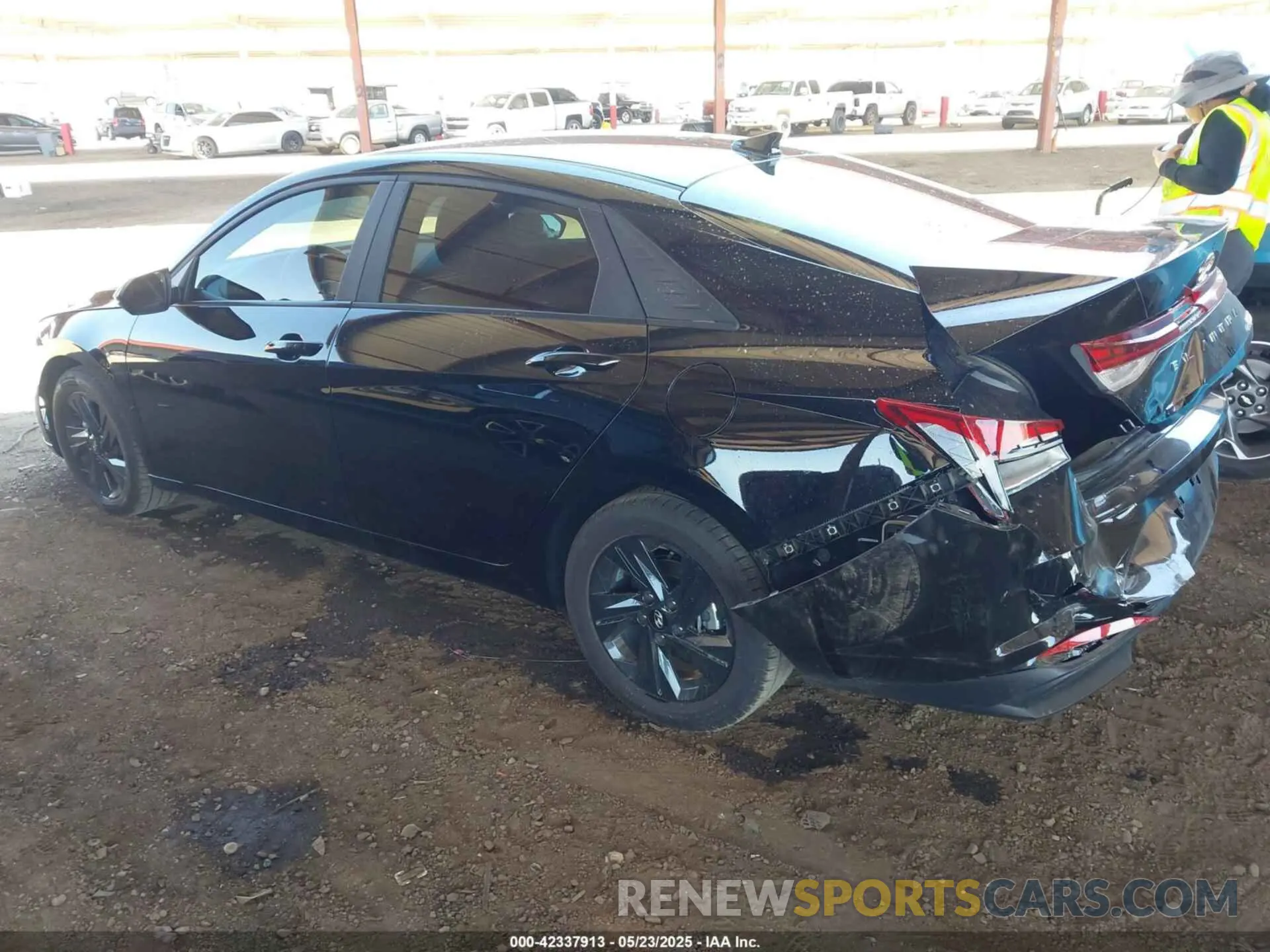 3 Photograph of a damaged car KMHLM4AJ8NU032349 HYUNDAI ELANTRA HYBRID 2022
