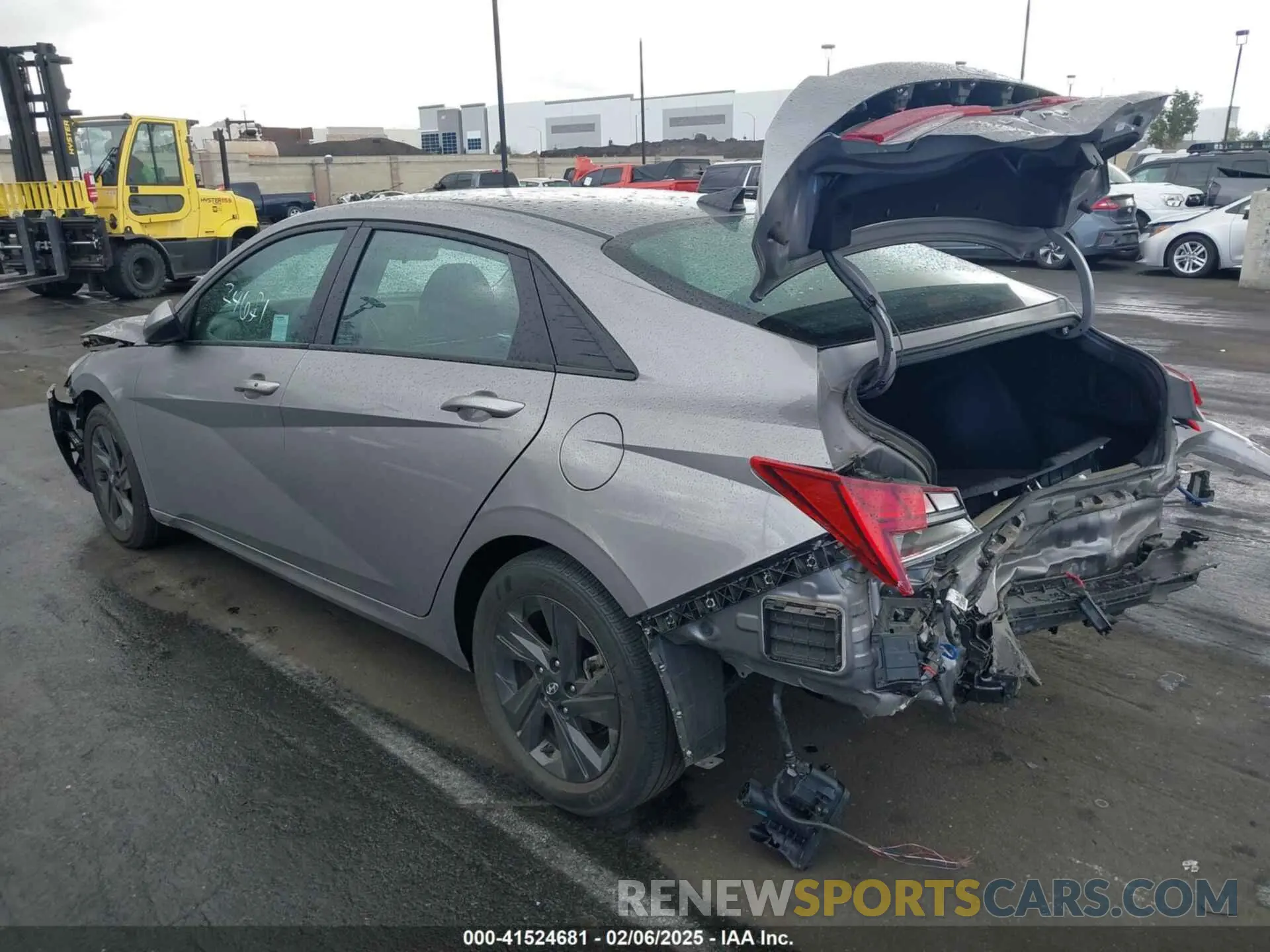 3 Photograph of a damaged car KMHLM4AJ9NU031372 HYUNDAI ELANTRA HYBRID 2022