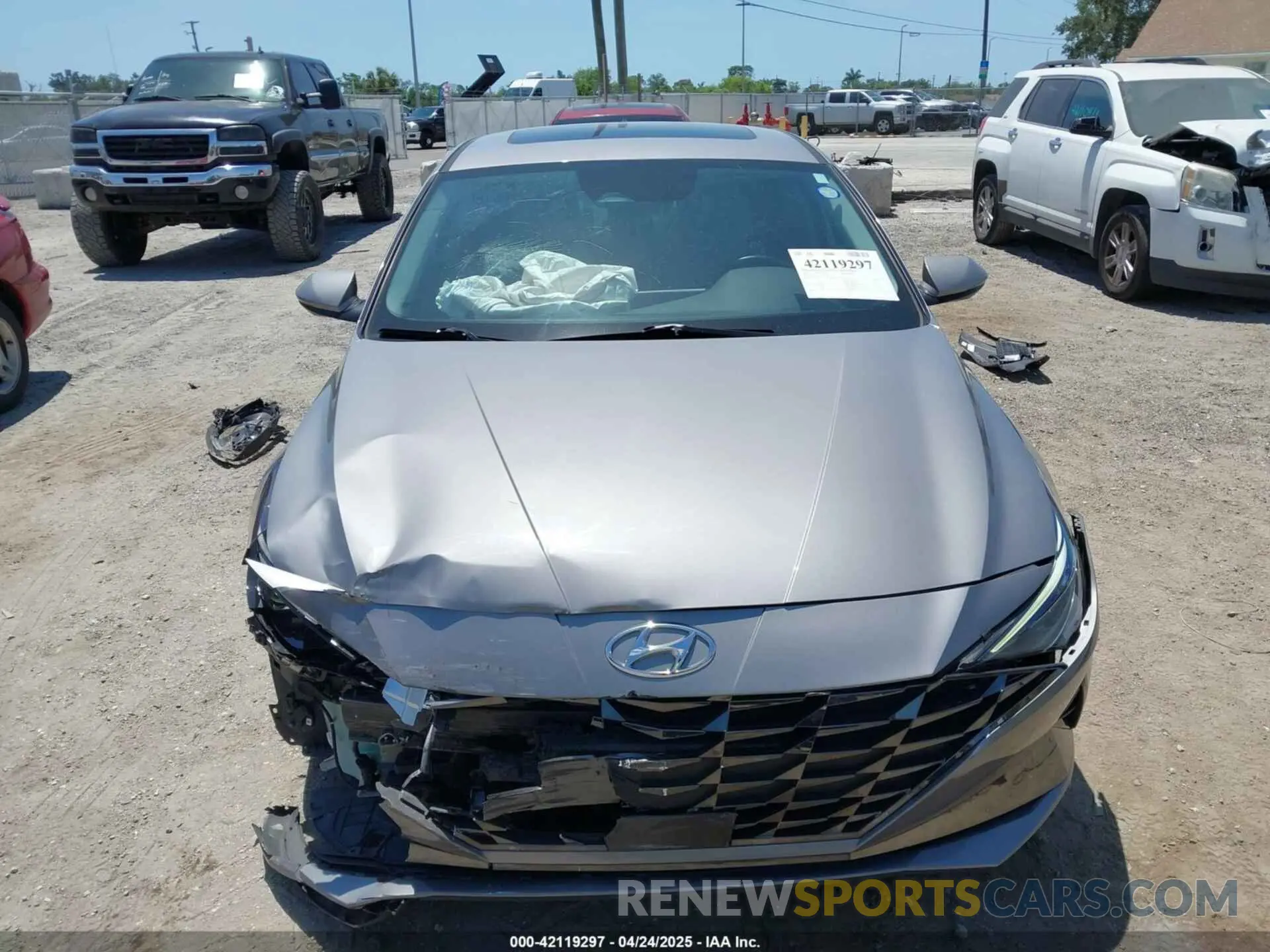 13 Photograph of a damaged car KMHLN4AJ1NU027118 HYUNDAI ELANTRA HYBRID 2022