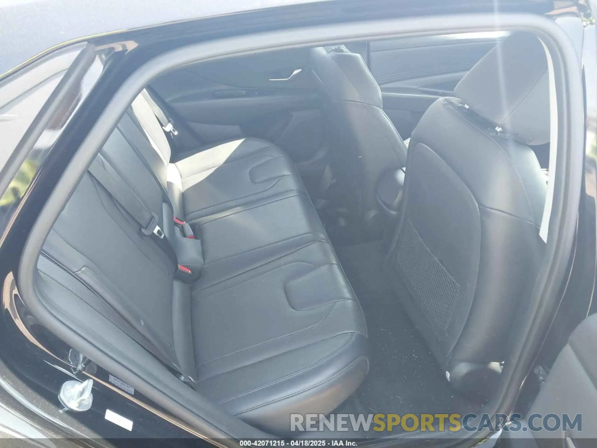 8 Photograph of a damaged car KMHLN4AJ8NU014611 HYUNDAI ELANTRA HYBRID 2022