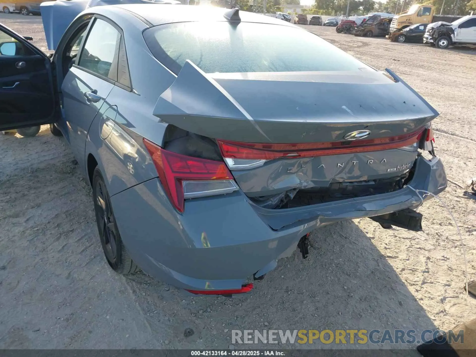 6 Photograph of a damaged car KMHLM4AJ2PU040417 HYUNDAI ELANTRA HYBRID 2023