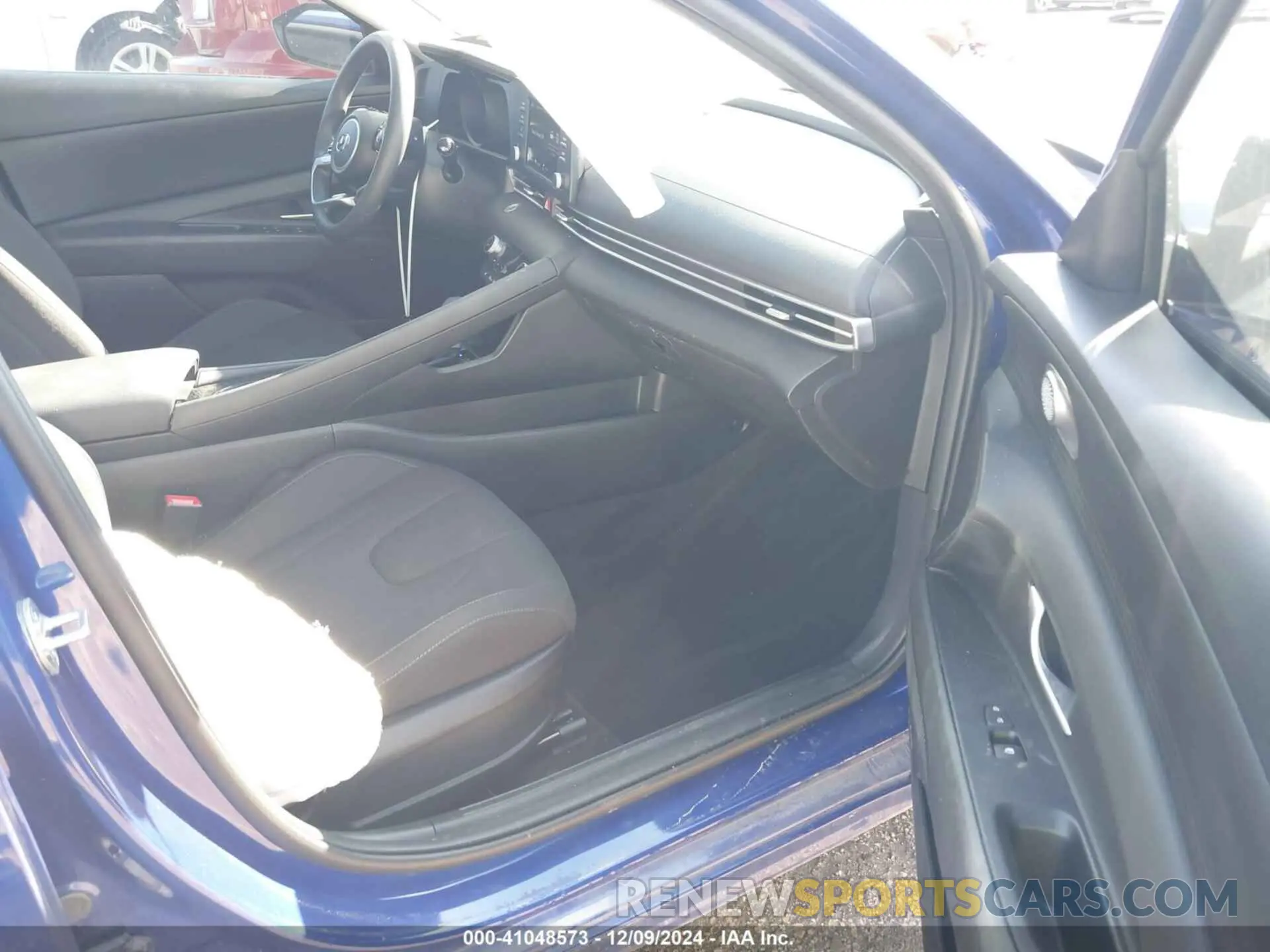 5 Photograph of a damaged car KMHLM4AJ4PU053539 HYUNDAI ELANTRA HYBRID 2023