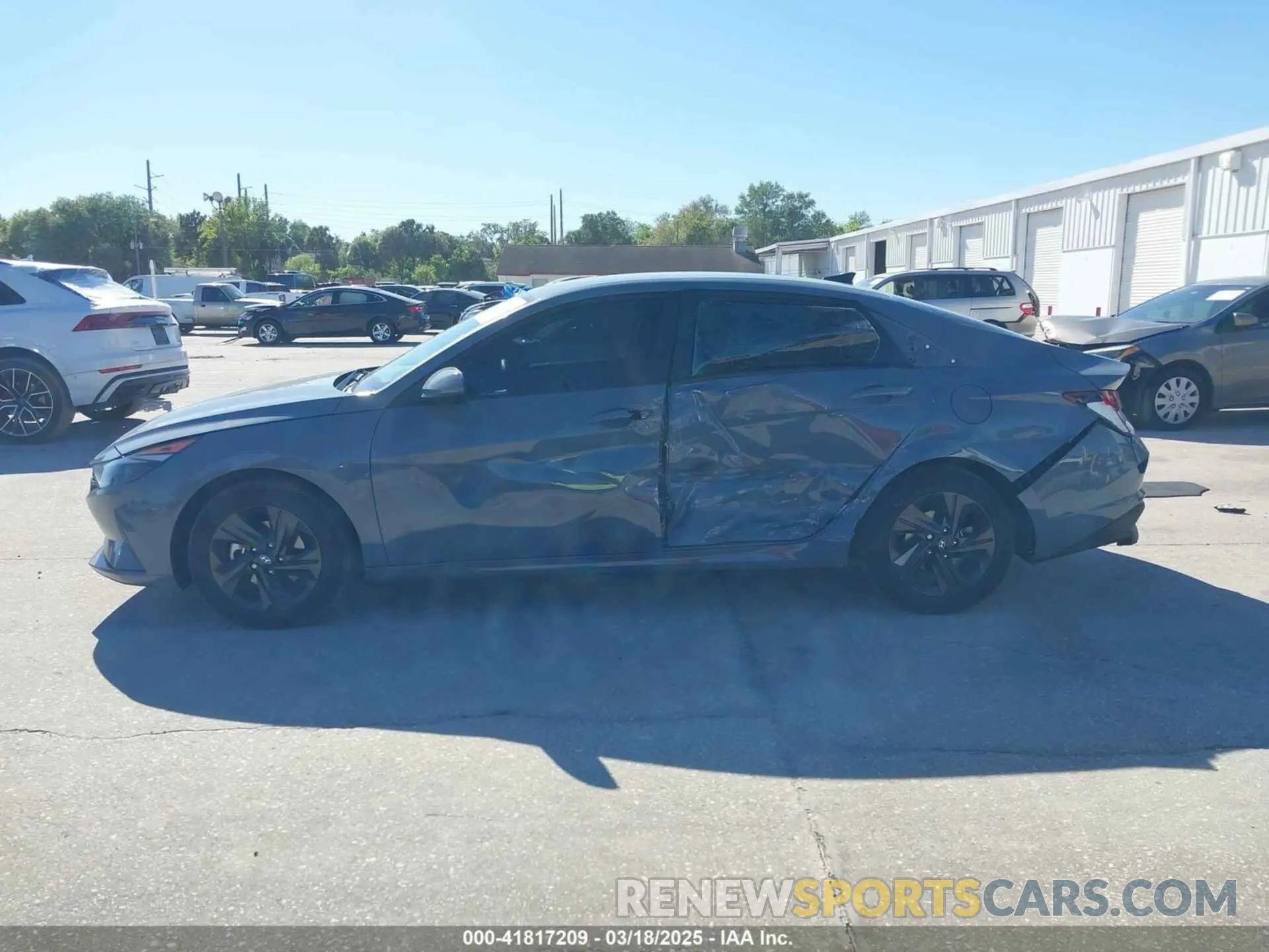 14 Photograph of a damaged car KMHLM4AJ5PU040430 HYUNDAI ELANTRA HYBRID 2023