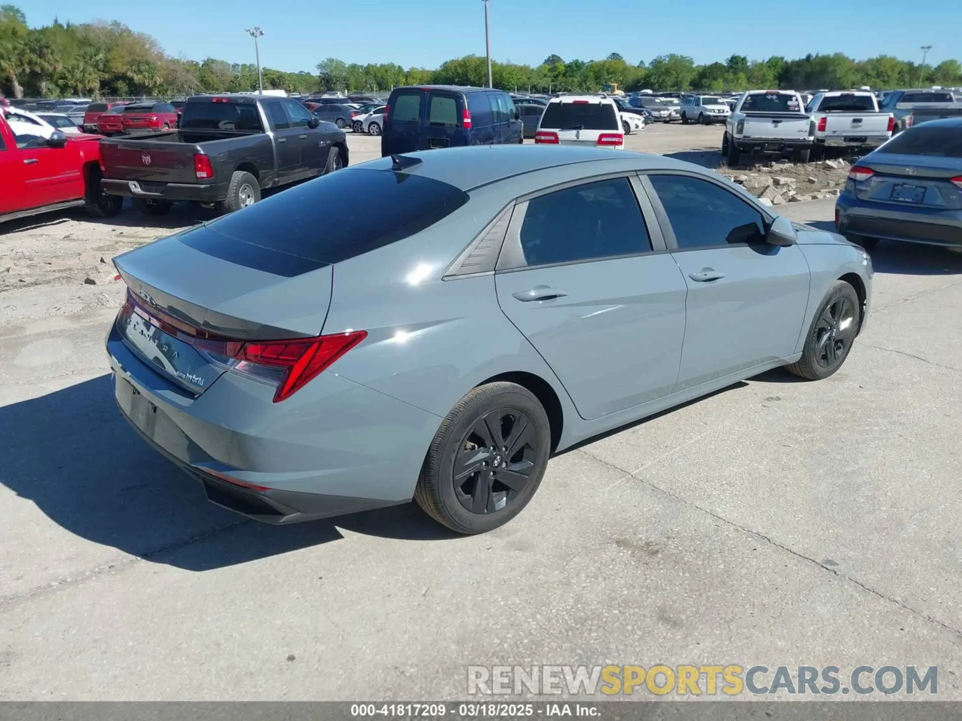 4 Photograph of a damaged car KMHLM4AJ5PU040430 HYUNDAI ELANTRA HYBRID 2023