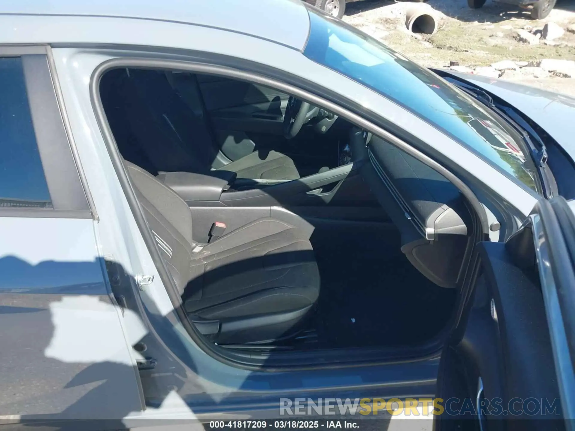 5 Photograph of a damaged car KMHLM4AJ5PU040430 HYUNDAI ELANTRA HYBRID 2023