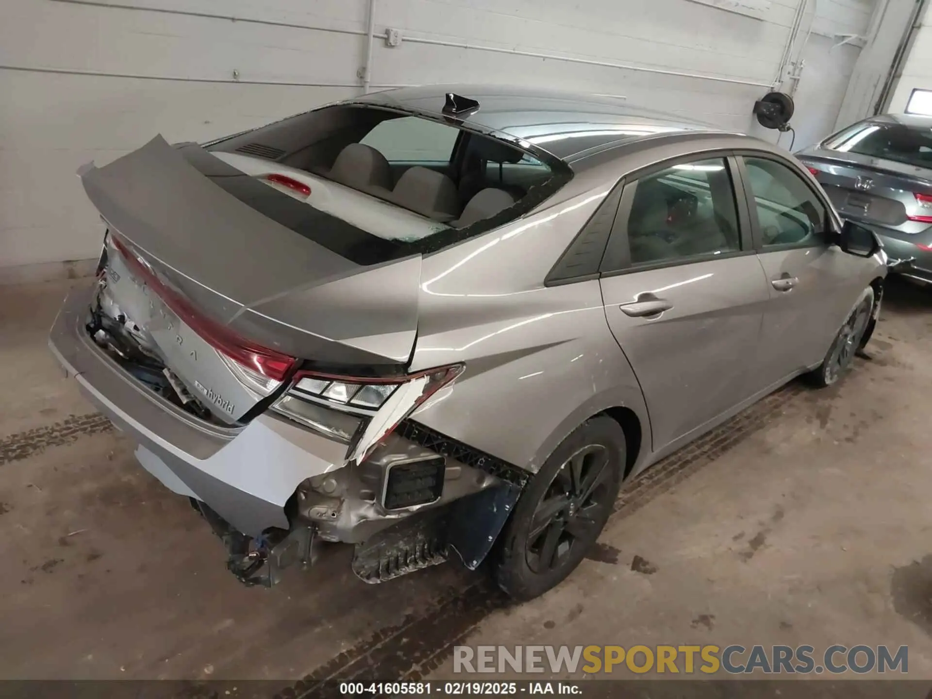 4 Photograph of a damaged car KMHLM4AJ5PU069782 HYUNDAI ELANTRA HYBRID 2023
