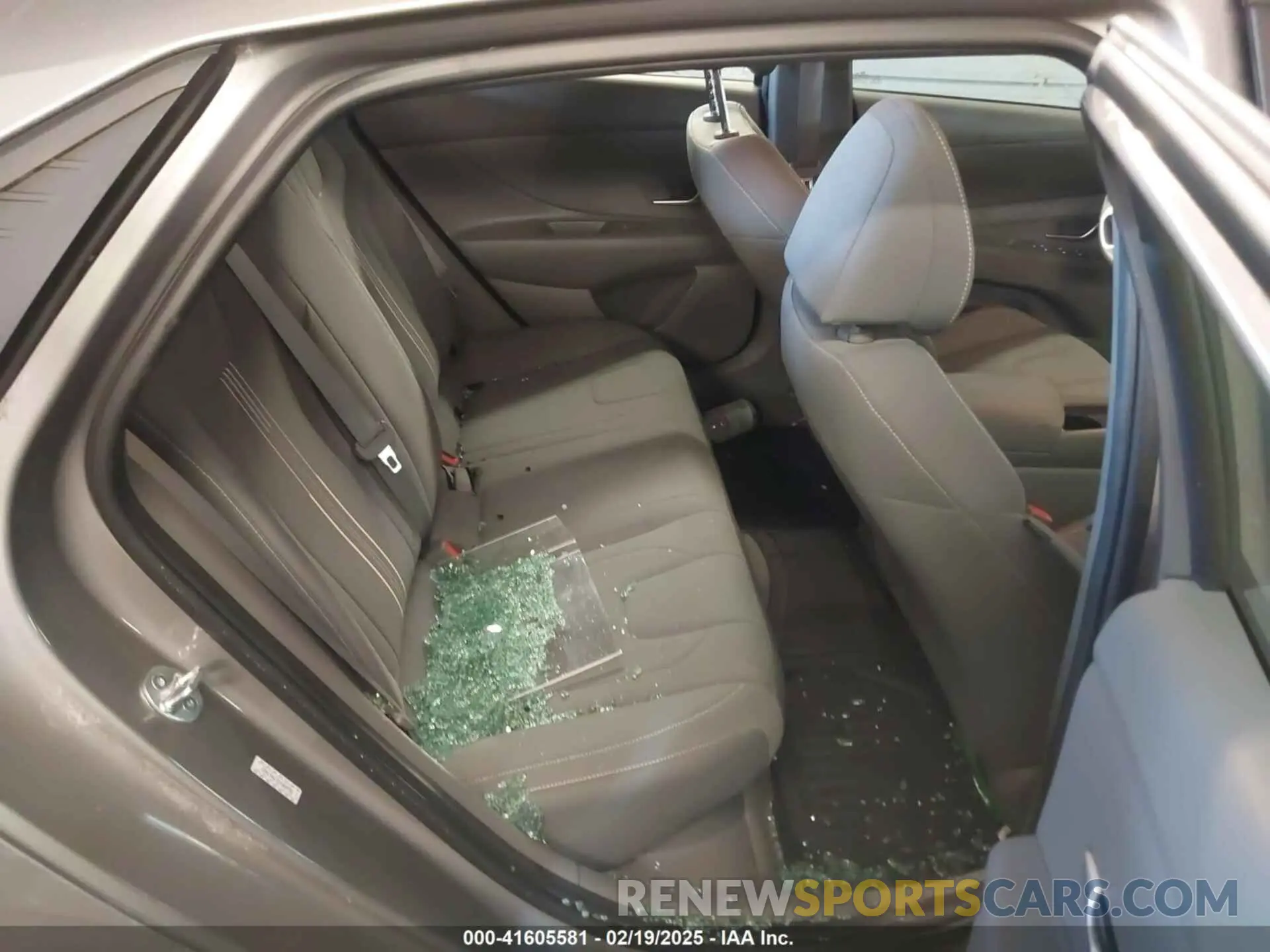 8 Photograph of a damaged car KMHLM4AJ5PU069782 HYUNDAI ELANTRA HYBRID 2023
