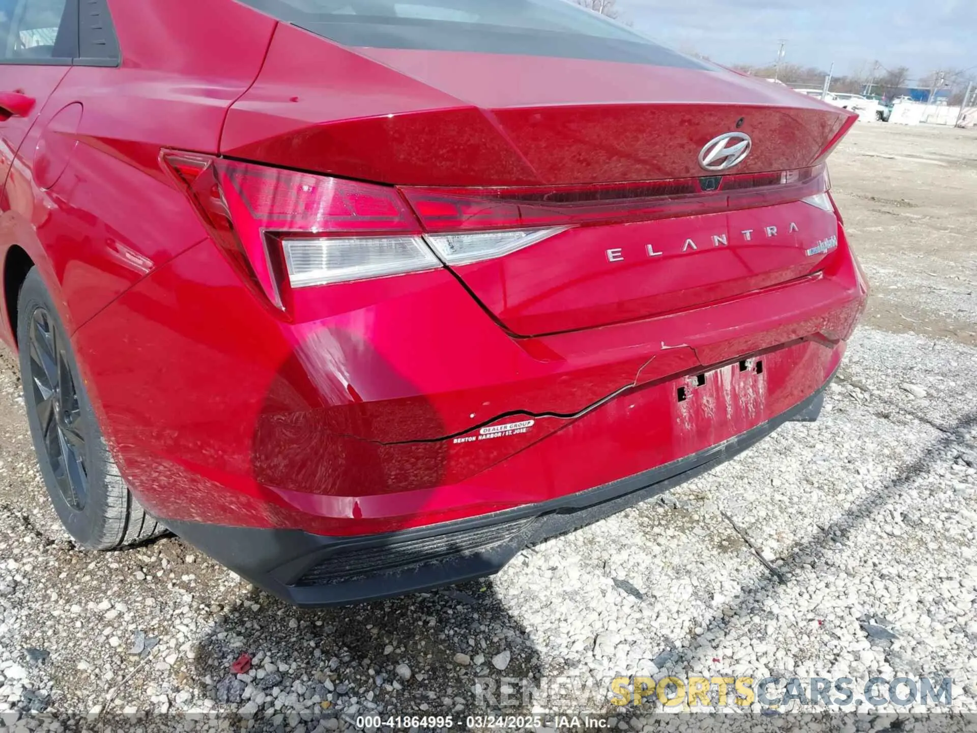 20 Photograph of a damaged car KMHLM4AJ7PU052191 HYUNDAI ELANTRA HYBRID 2023
