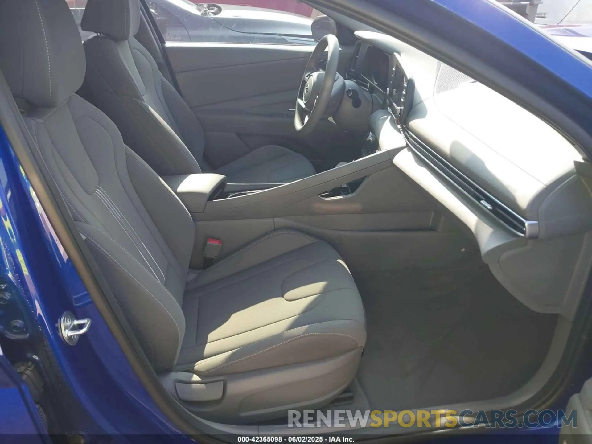 5 Photograph of a damaged car KMHLM4AJ7PU055642 HYUNDAI ELANTRA HYBRID 2023