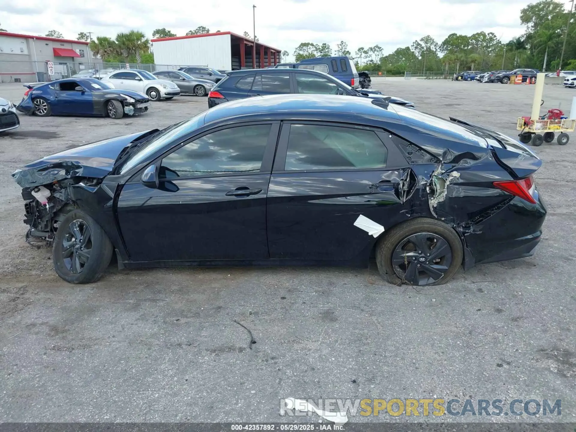 15 Photograph of a damaged car KMHLM4AJ8PU043144 HYUNDAI ELANTRA HYBRID 2023