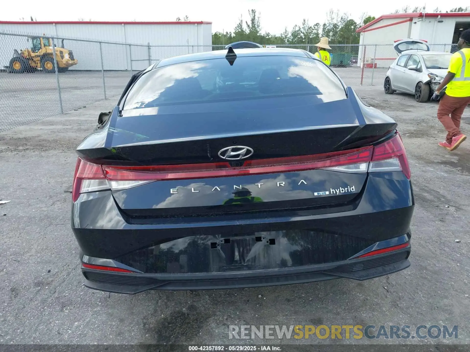 17 Photograph of a damaged car KMHLM4AJ8PU043144 HYUNDAI ELANTRA HYBRID 2023