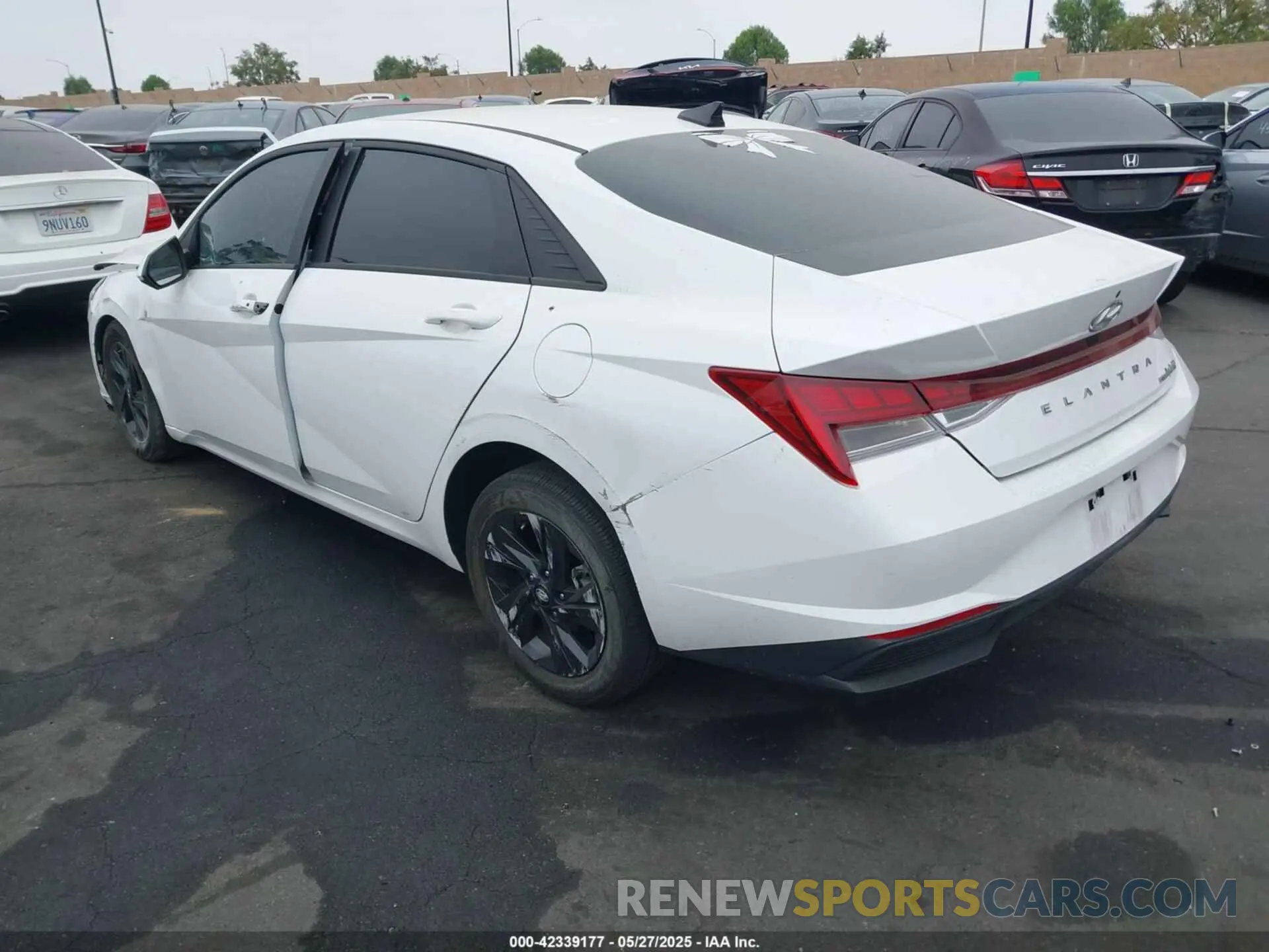 3 Photograph of a damaged car KMHLM4AJXPU077943 HYUNDAI ELANTRA HYBRID 2023