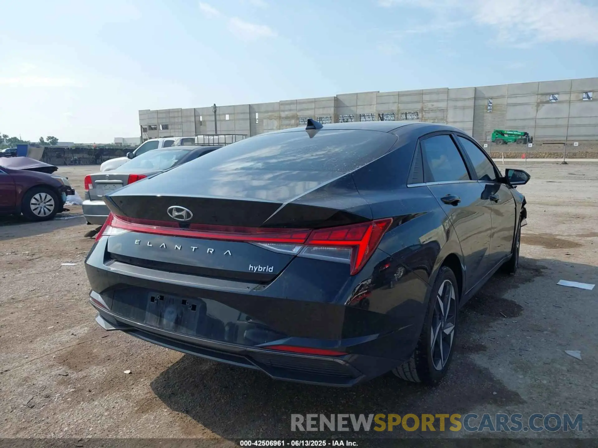 4 Photograph of a damaged car KMHLN4AJ2PU039104 HYUNDAI ELANTRA HYBRID 2023