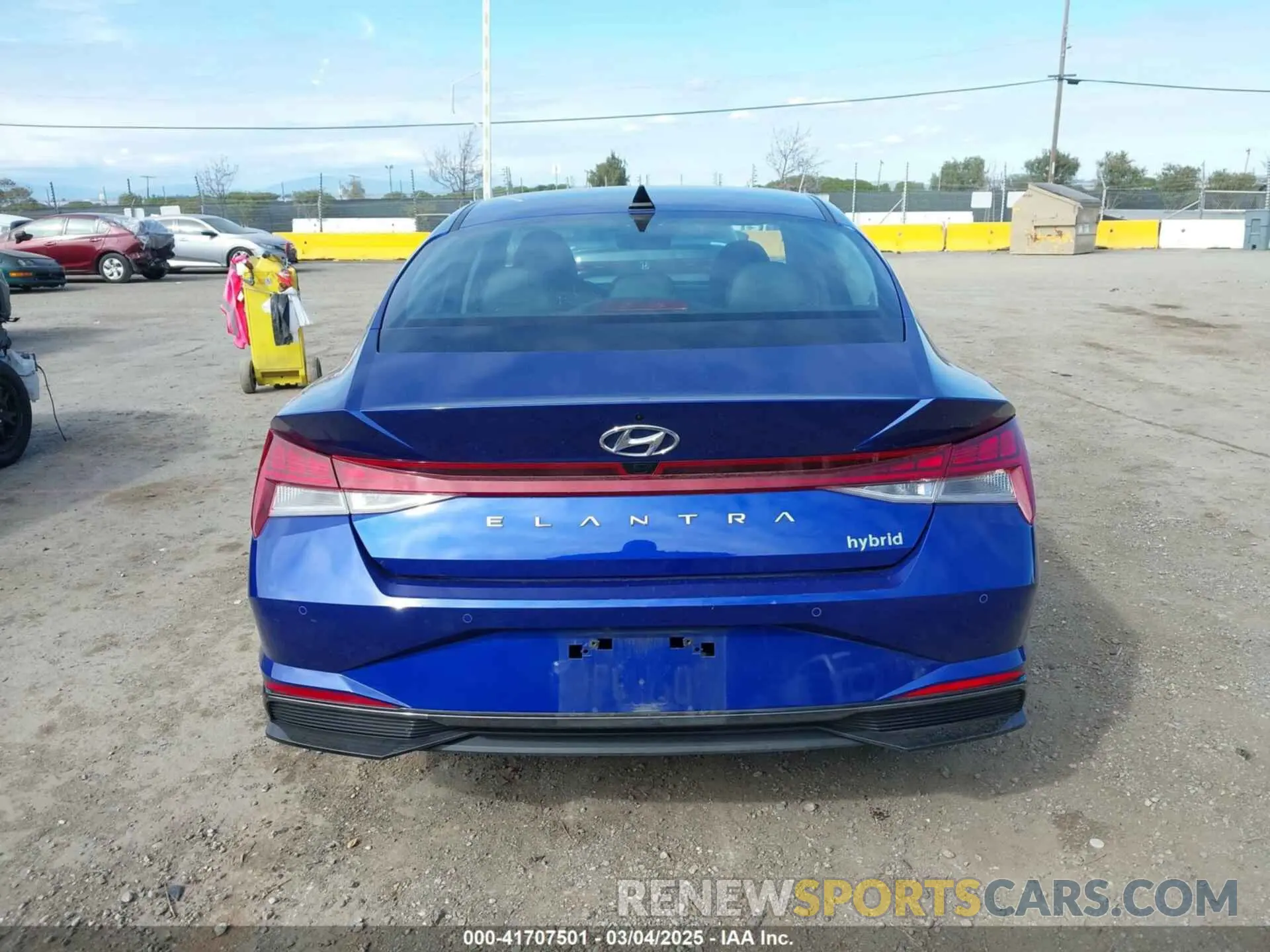 17 Photograph of a damaged car KMHLN4AJ2PU062253 HYUNDAI ELANTRA HYBRID 2023
