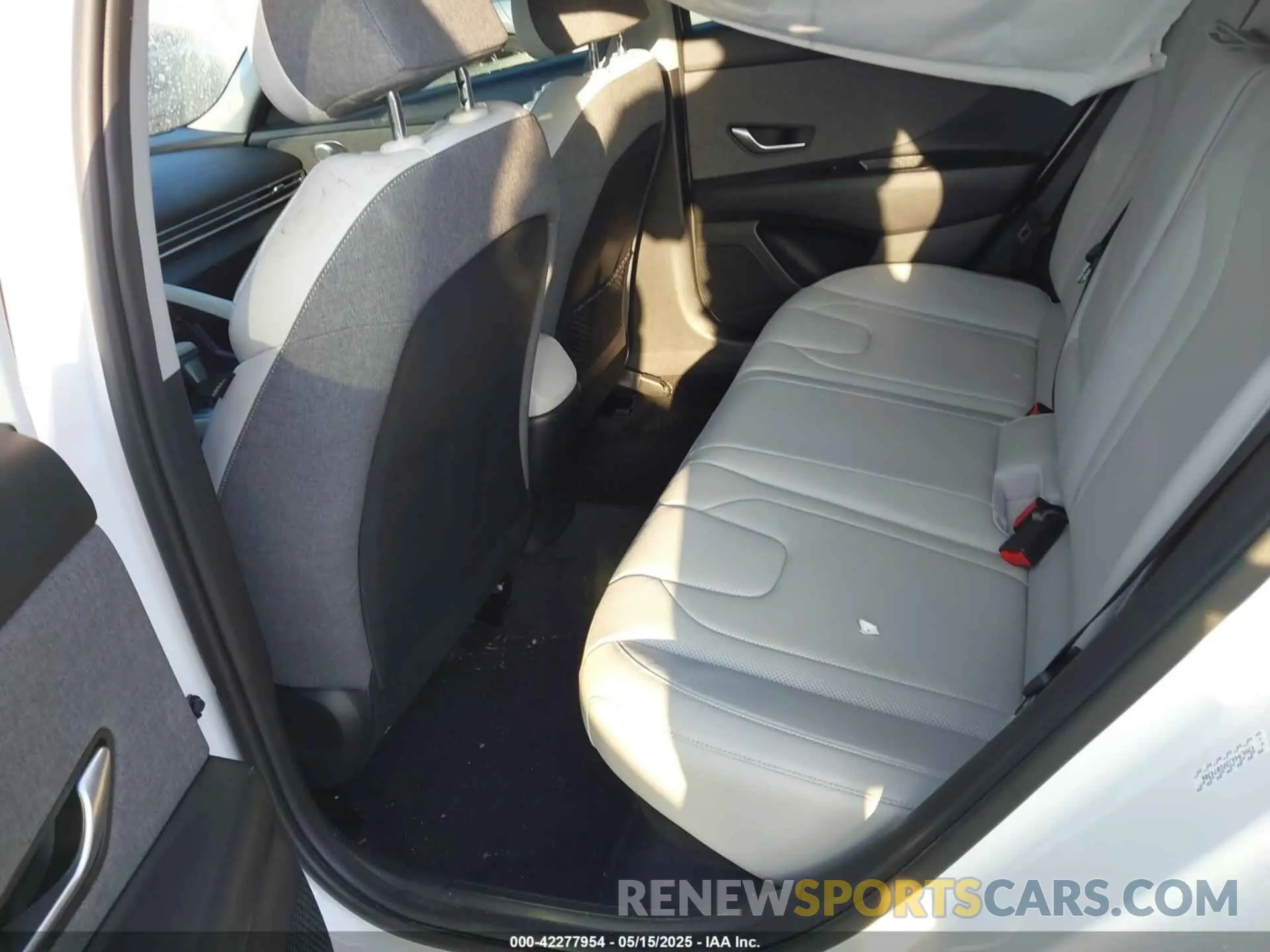 8 Photograph of a damaged car KMHLN4AJ2PU074306 HYUNDAI ELANTRA HYBRID 2023