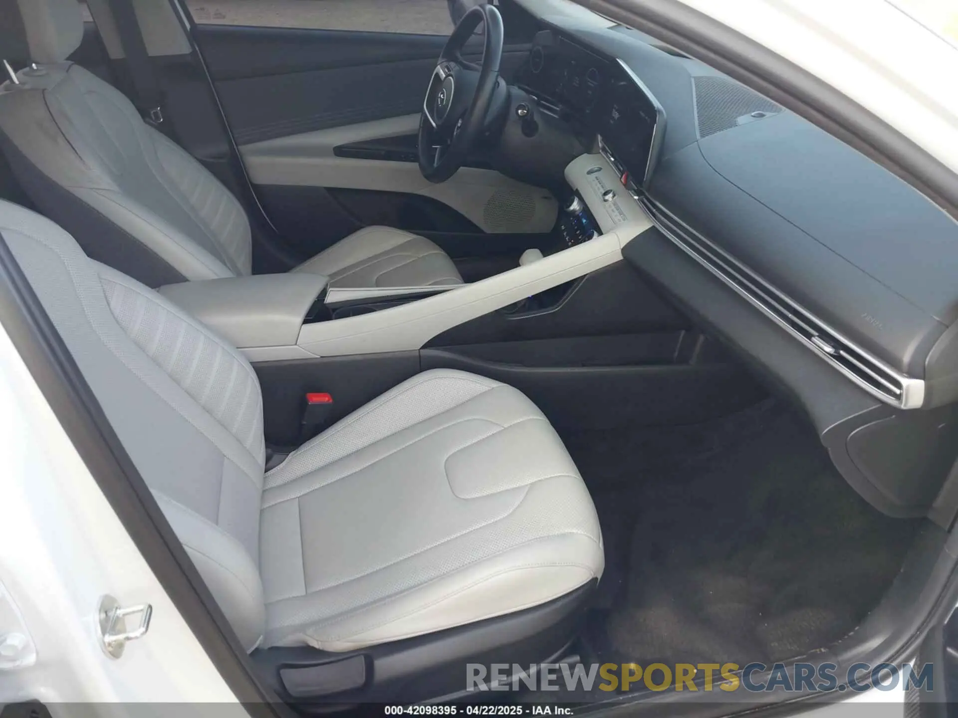 5 Photograph of a damaged car KMHLN4AJ9PU034501 HYUNDAI ELANTRA HYBRID 2023